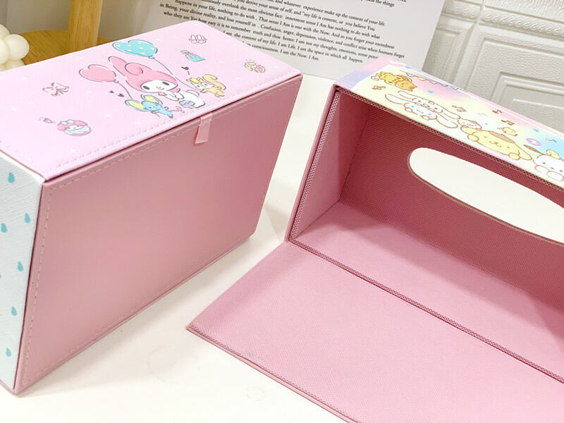 🌸HỘP KHĂN GIẤY DA HELLO KITTY