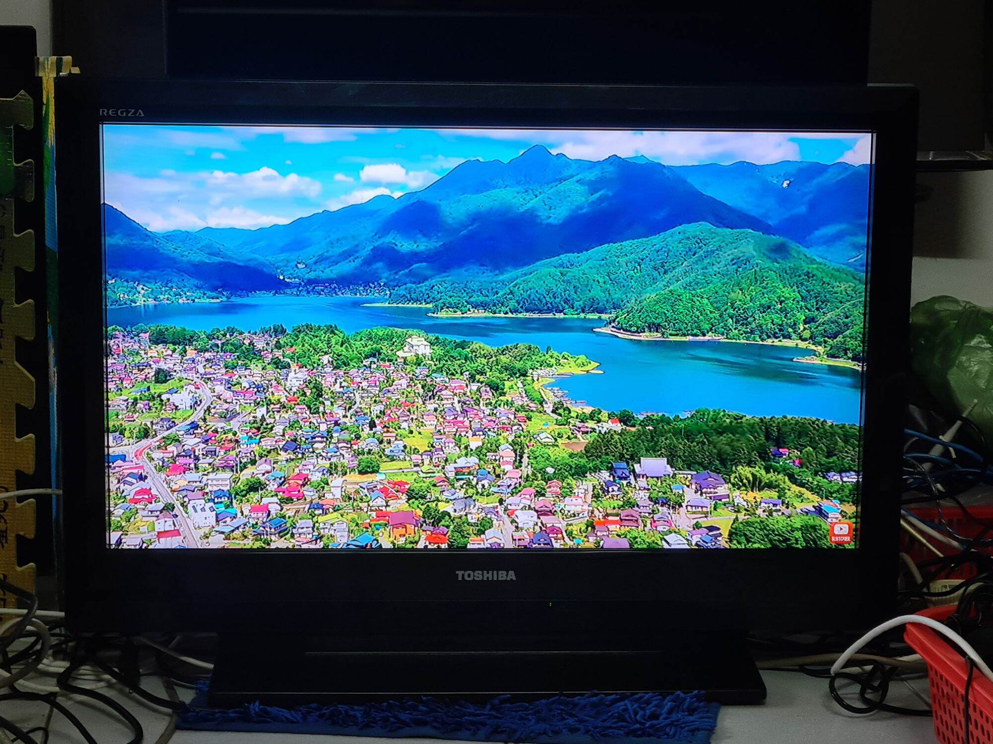 Tivi 32 inch Toshiba