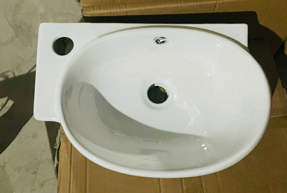 Lavabo rửa mặt mini treo tường góc trái