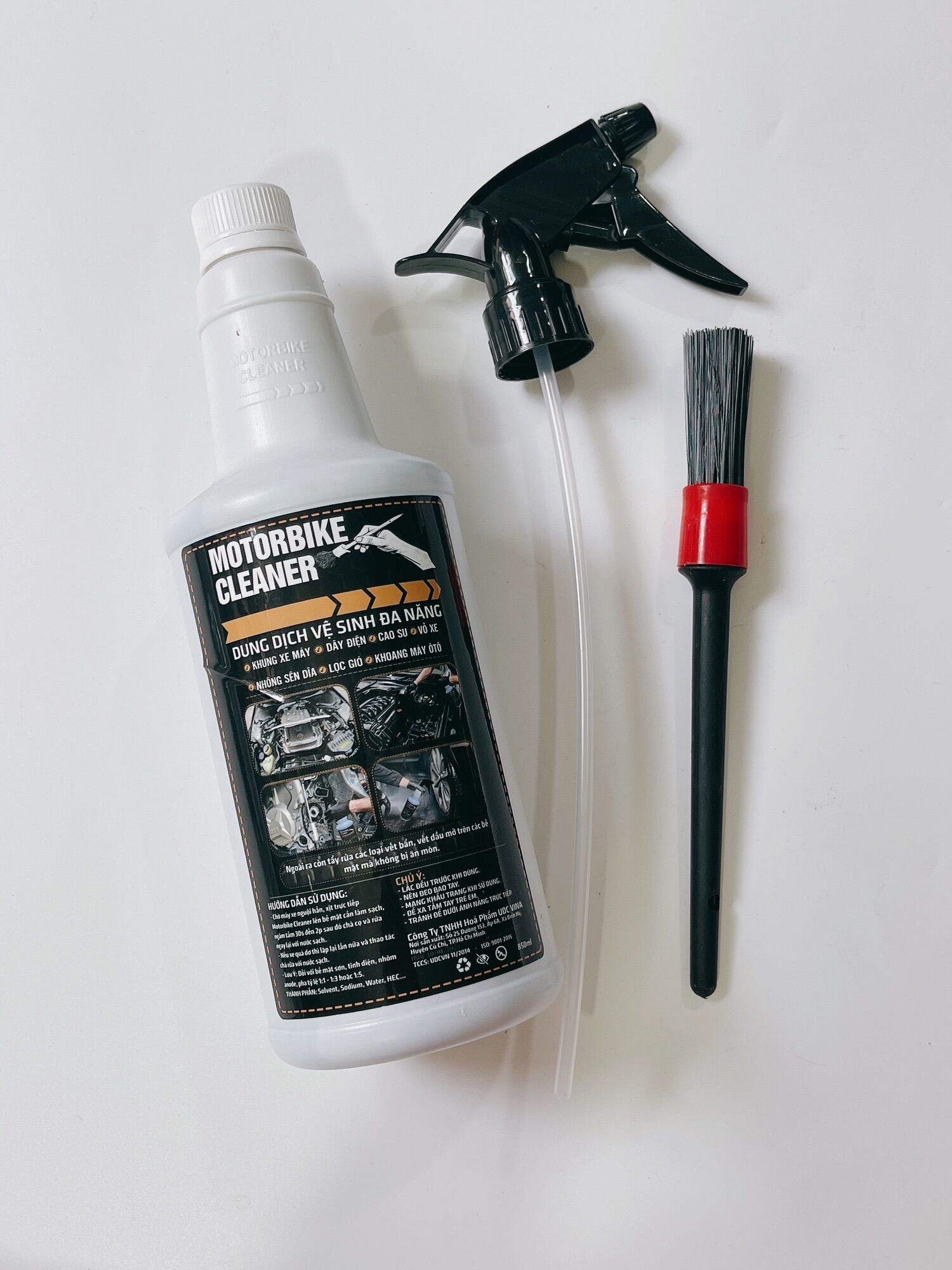 Dung dịch vệ sinh đa năng Motobike Cleaner tặng vòi và cọ, tẩy rửa các vết bẩn chai 850ml