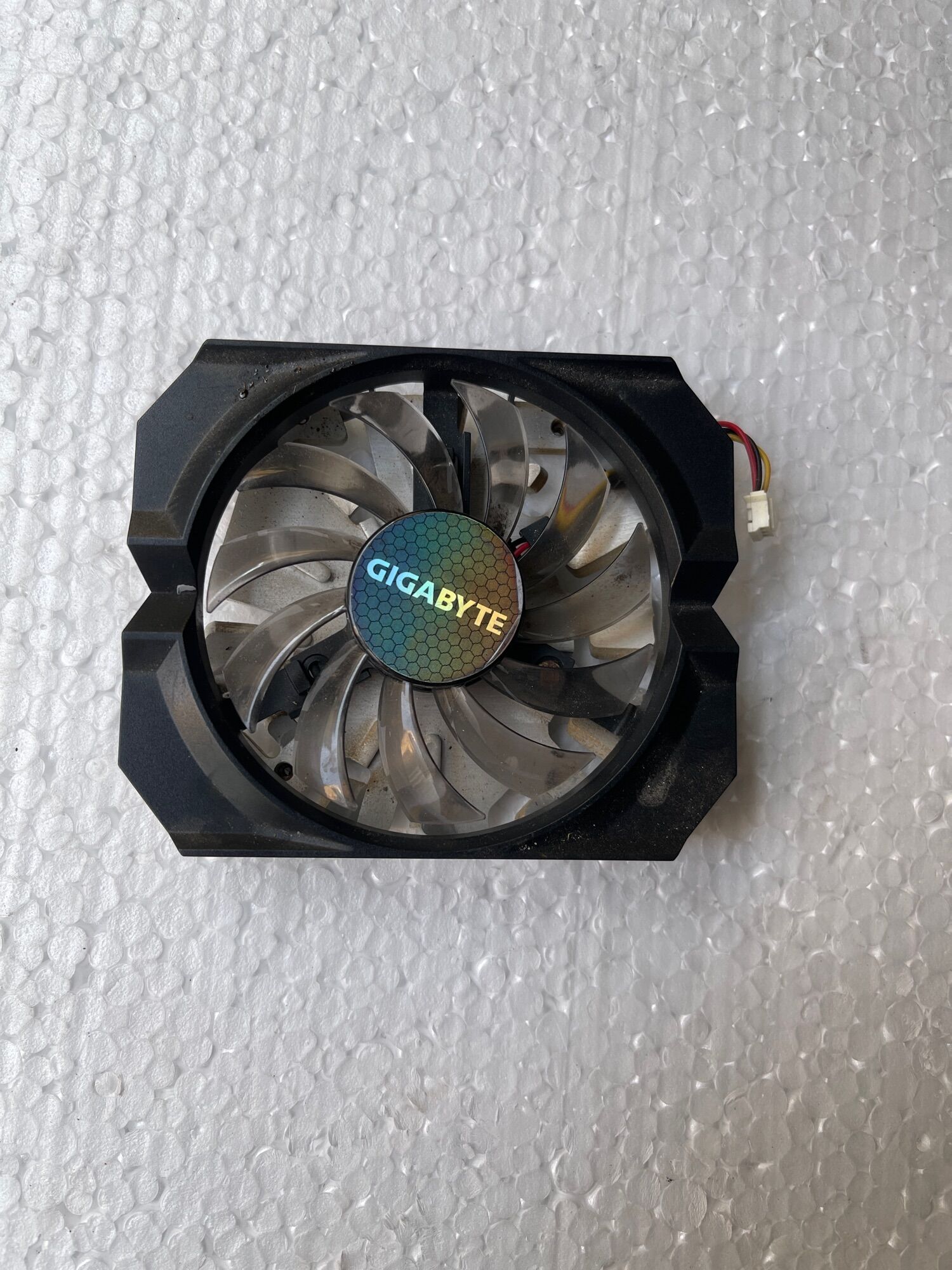 Fan quạt tản nhiệt giga 730 2gd5