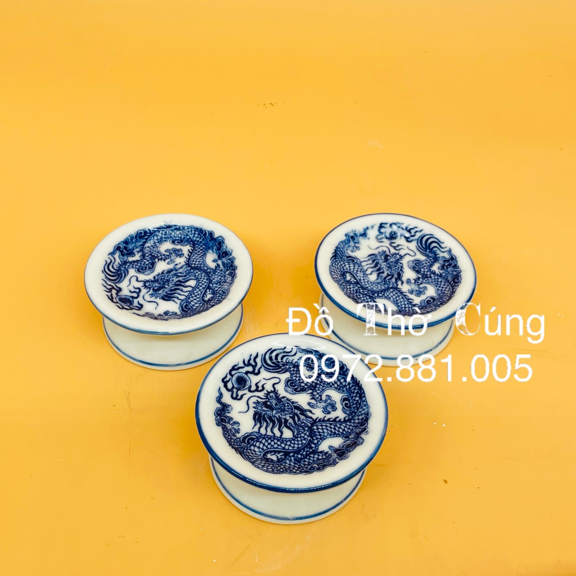Chân kê nến thờ men lam vẽ rồng (D8 x H4 cm)