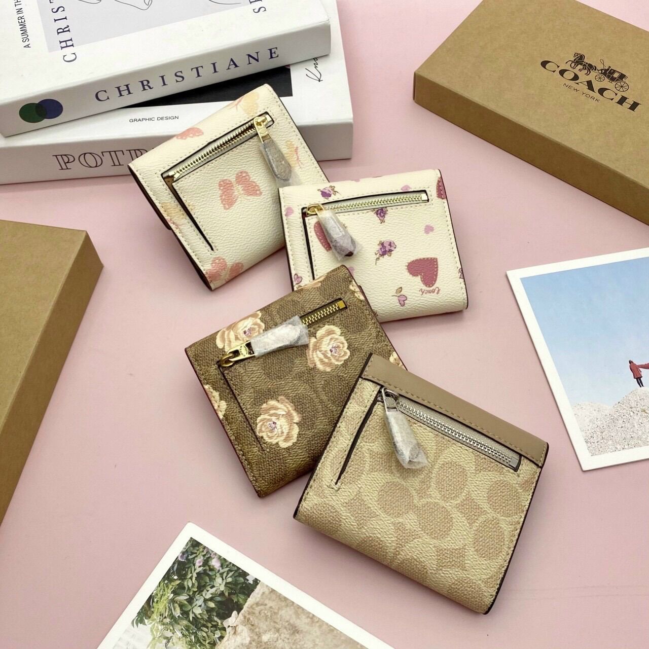 [HCM]Ví Coach ngắn nắp bì thư xinh xắn