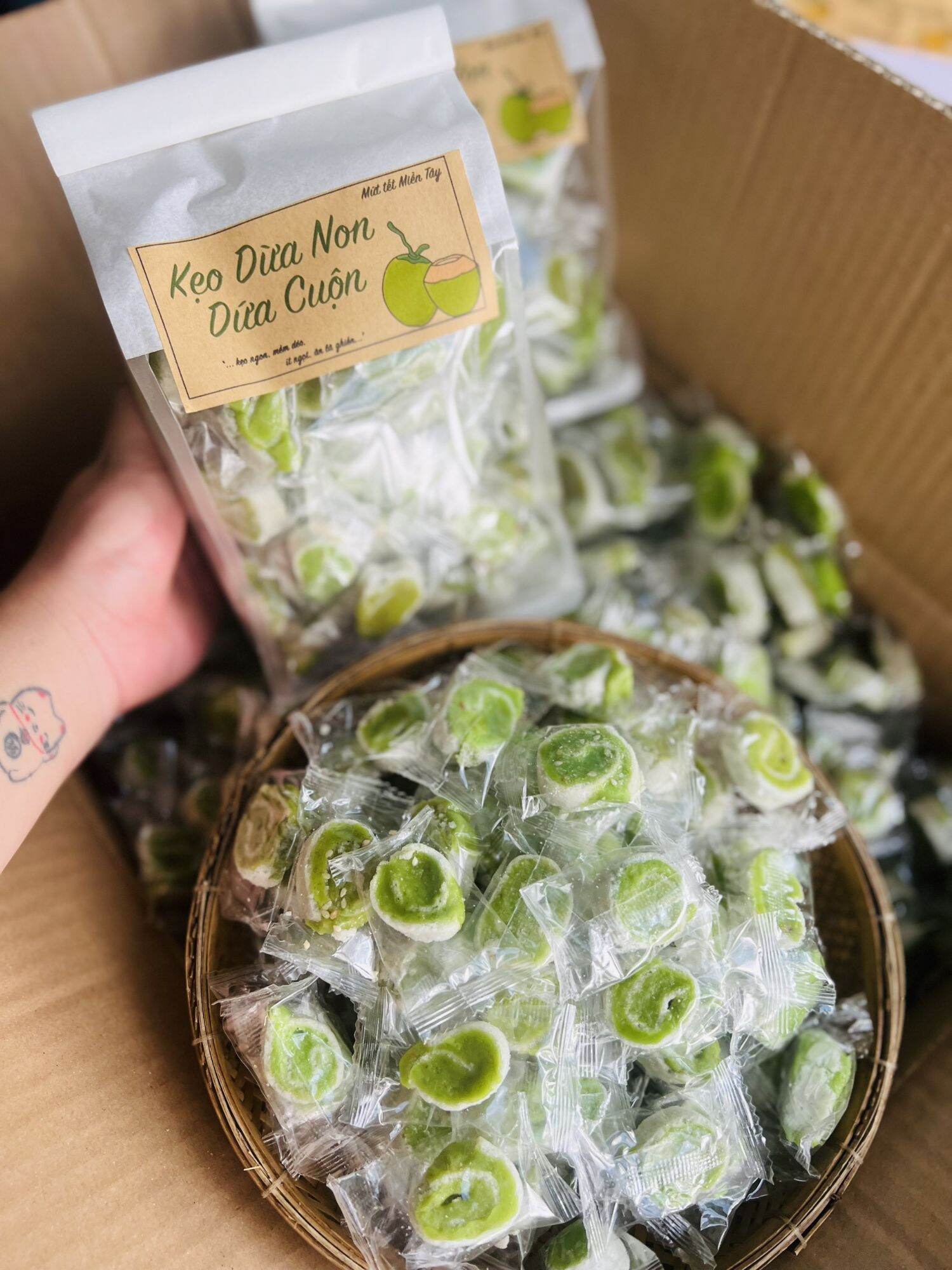 Kẹo dừa non lá dứa cuộn mini 500g