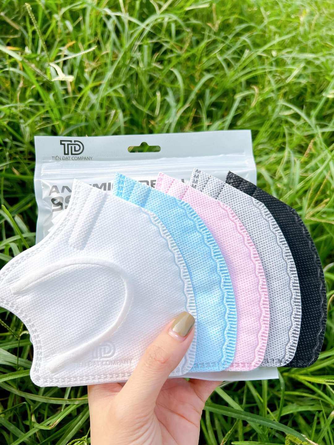 Bán sỉ thùng 200 chiếc Khẩu trang 6D Mask N99 Tiến Đạt 5 lớp kháng khuẩn