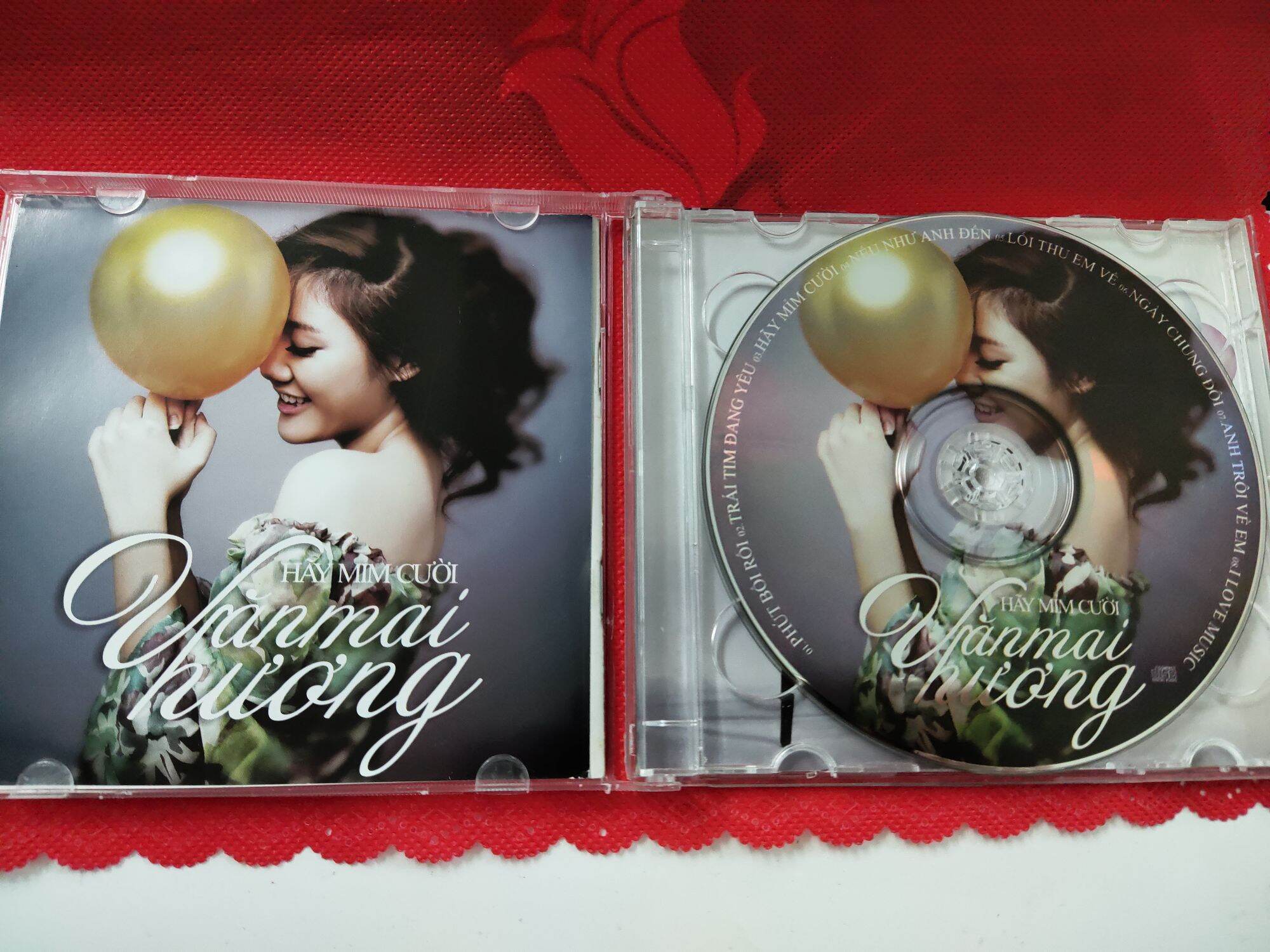 CD. DVD Văn Mai Hương - Hãy mỉm cười