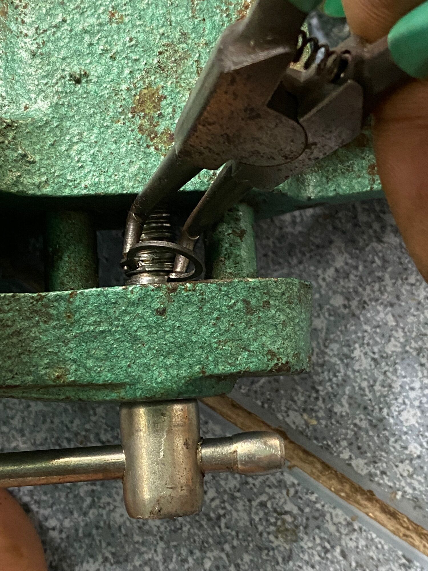 Kềm phe 2 in 1 SATA.
