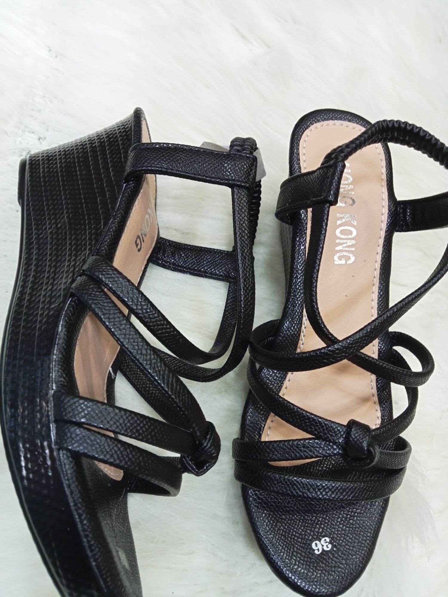 Giày đế xuồng 6p. siêu nhẹ có size từ 36-40.