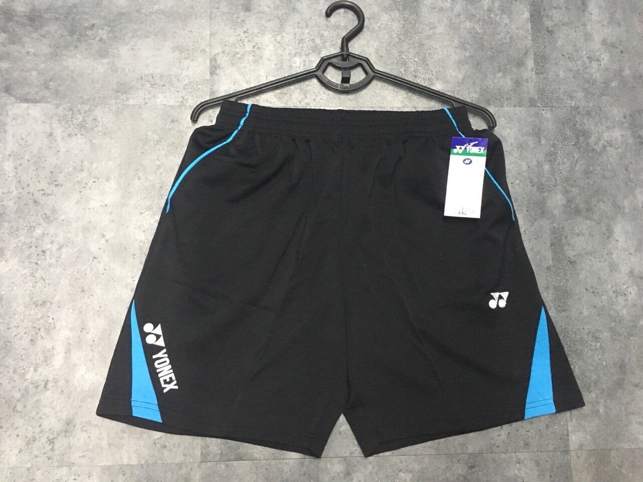 Quần yonex in nam 100% thun poly co giãn nhẹ. Phom 3 size