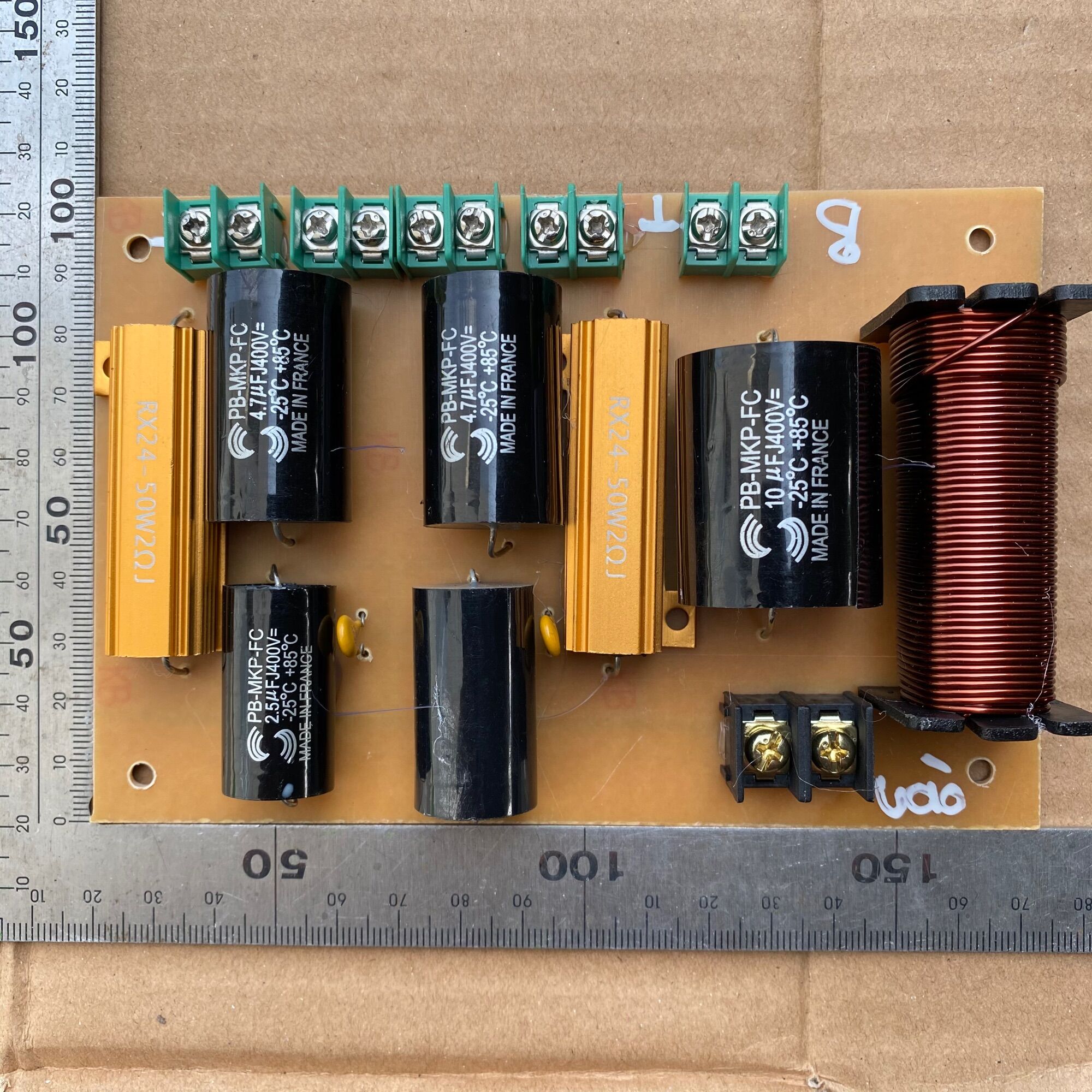 Phân tần loa bmb 1000