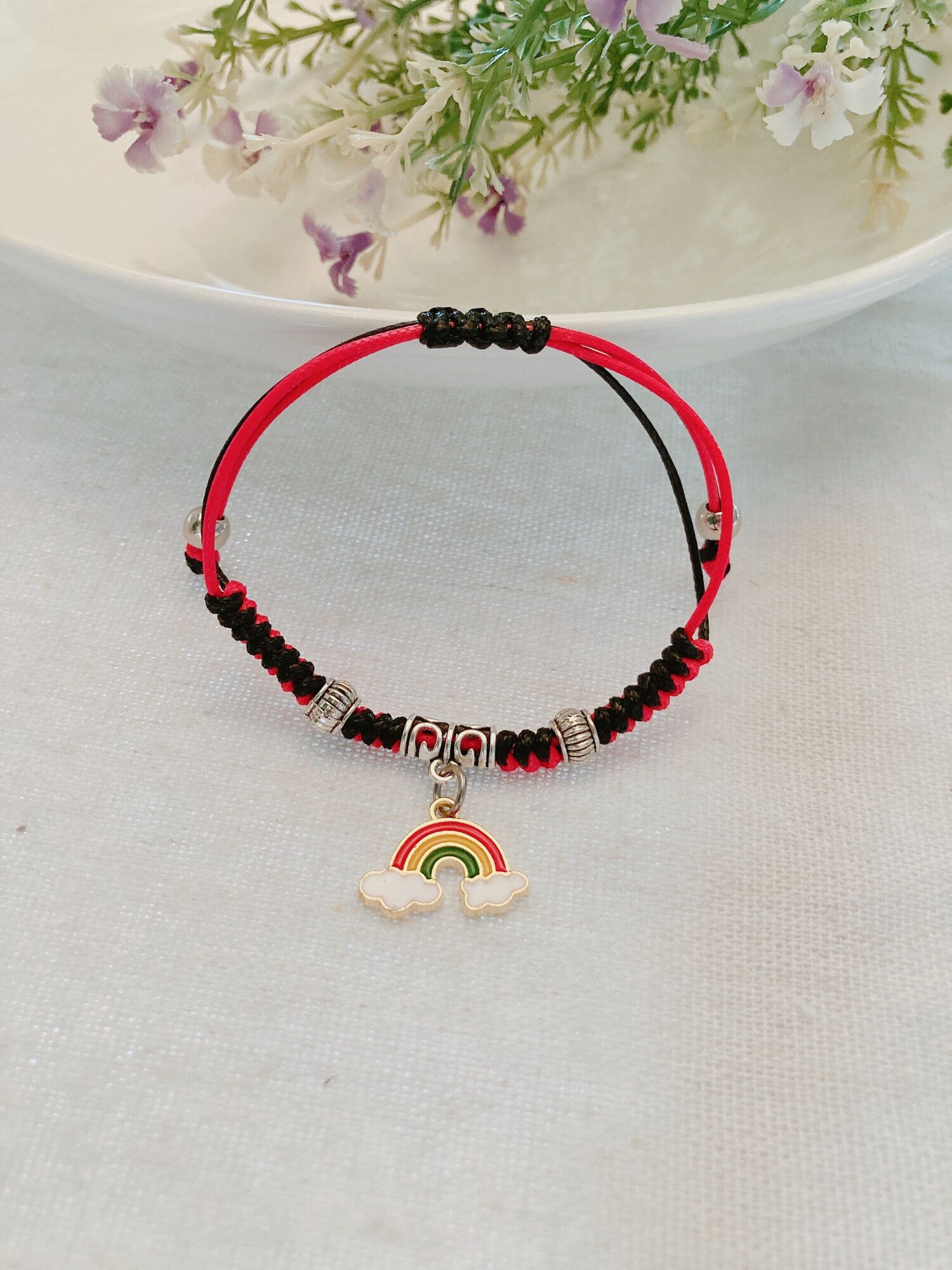 Vòng tay handmade cầu vồng