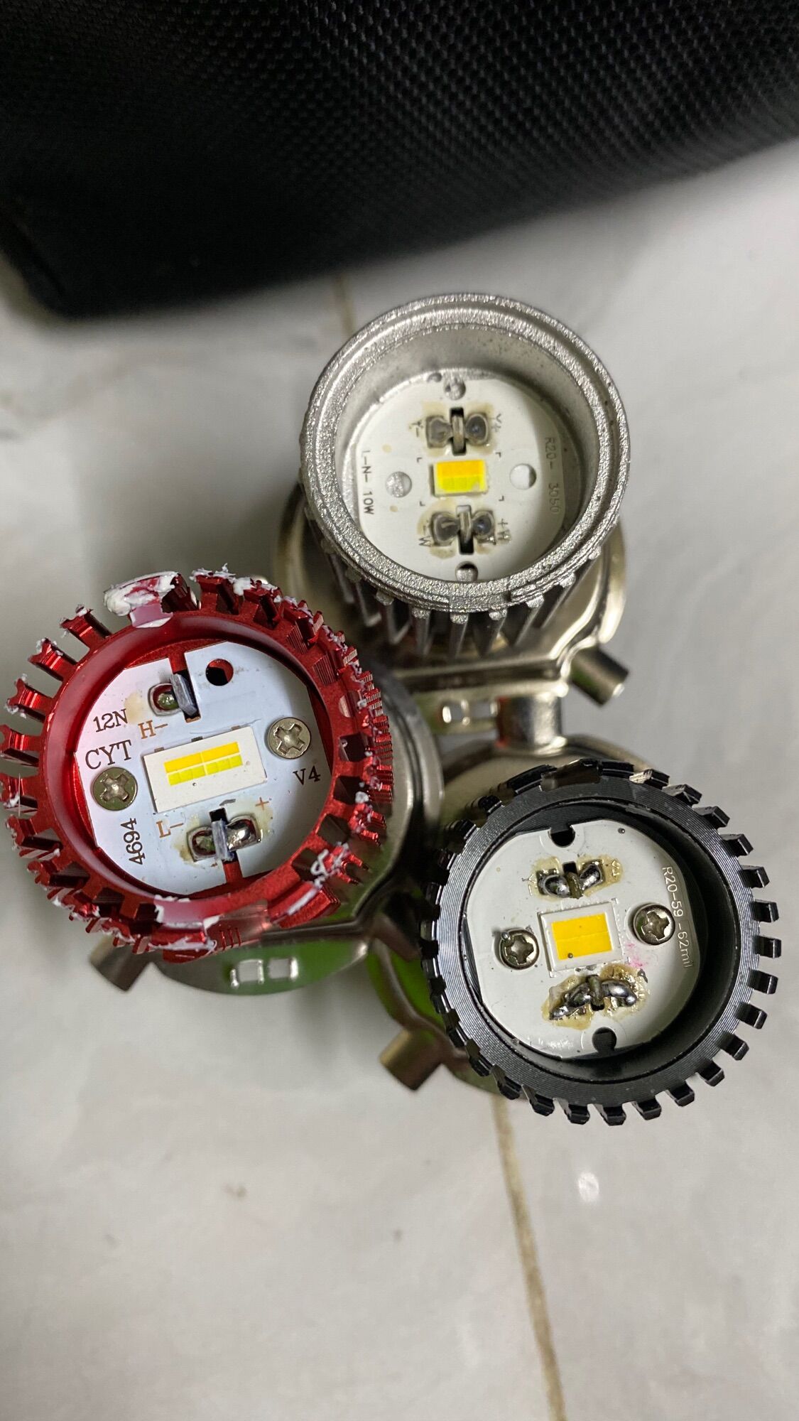 đèn led H4 bi cầu BMA sáng 30w ( giá 1 bóng )