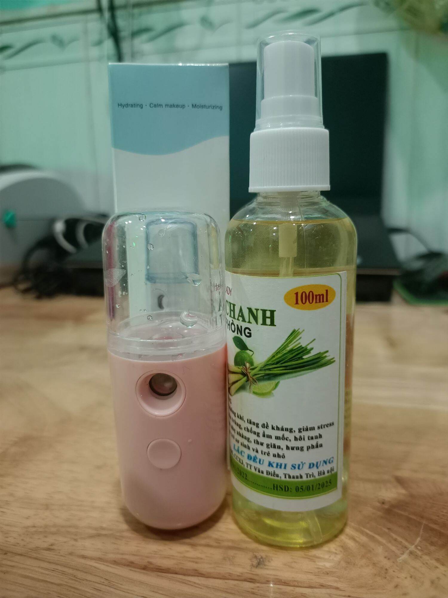 [Tặng Tinh Dầu Sả Chanh 100ml + Miễn Ship] Máy phun sương xông tinh dầu nano mini cầm tay cấp ẩm, kiềm dầu, xông mũi cúm Covid + THAO ANH