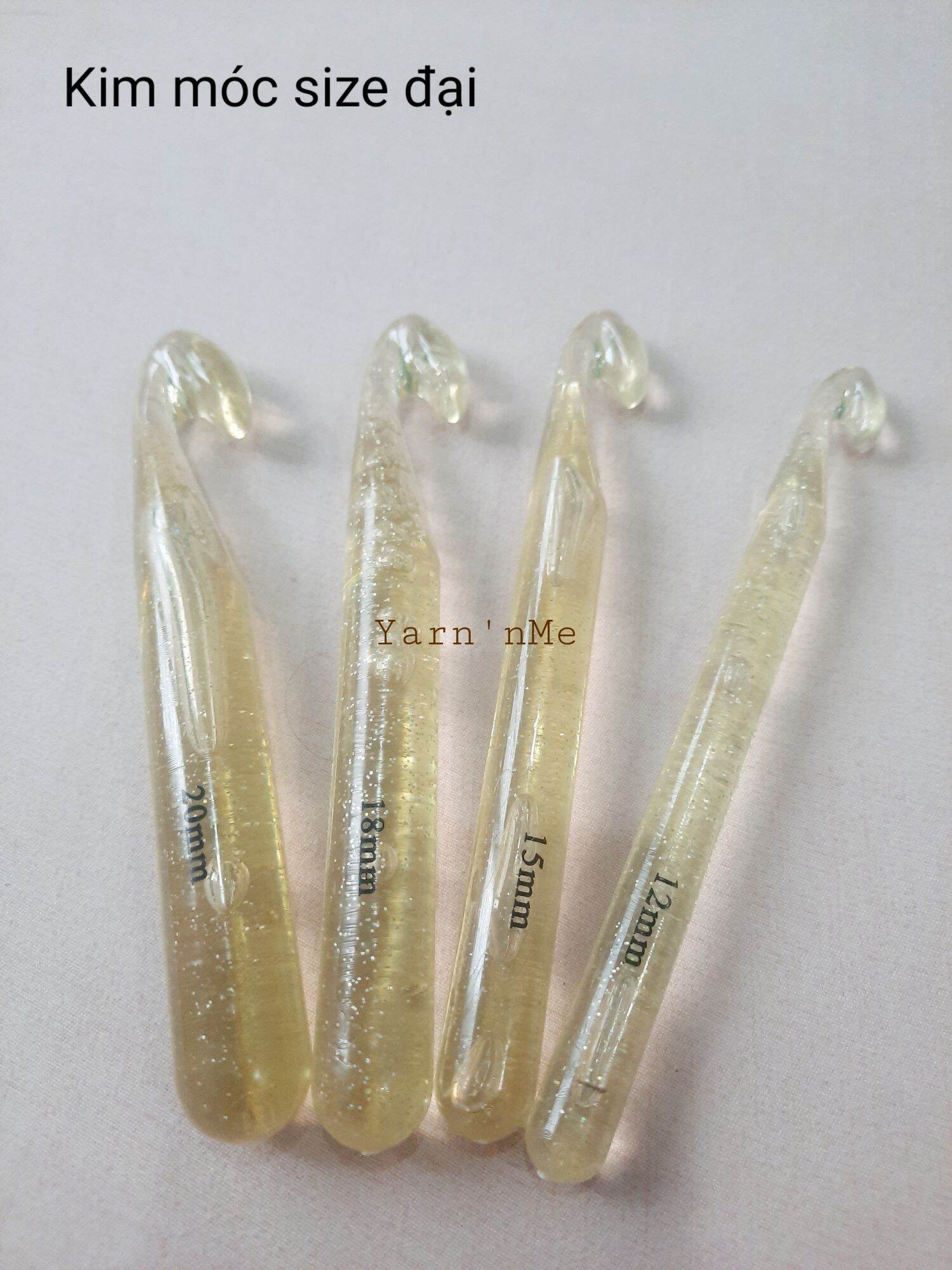 Kim móc len size đại bằng nhựa plastic cỡ kim 4mm đến 25mm