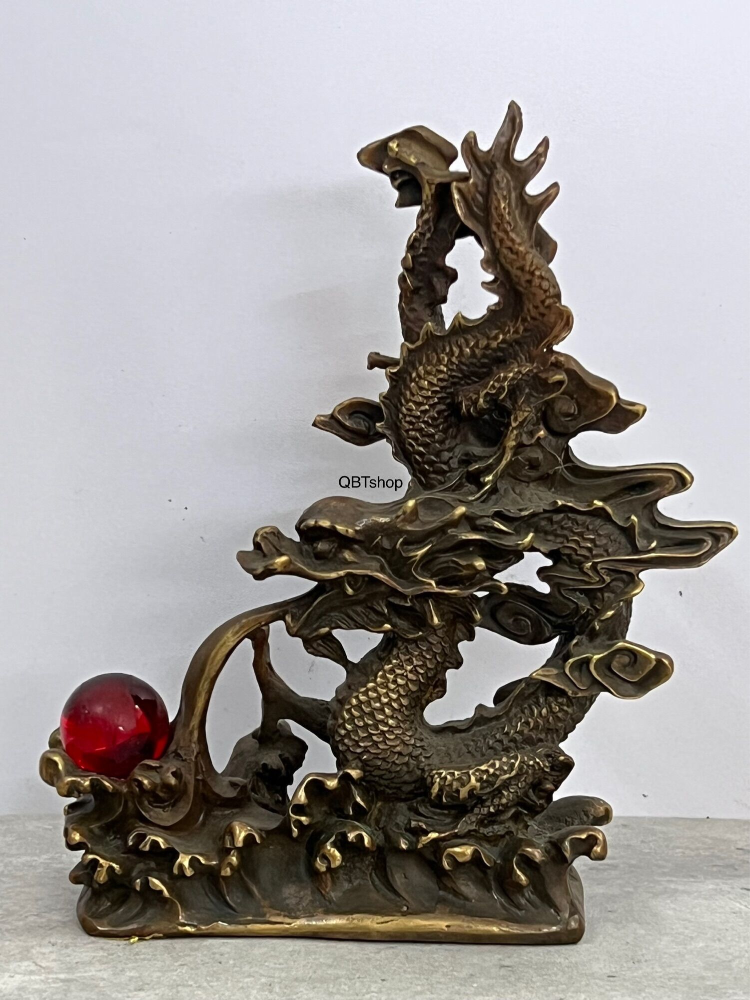 Rồng phun châu bằng đồng phong thuỷ