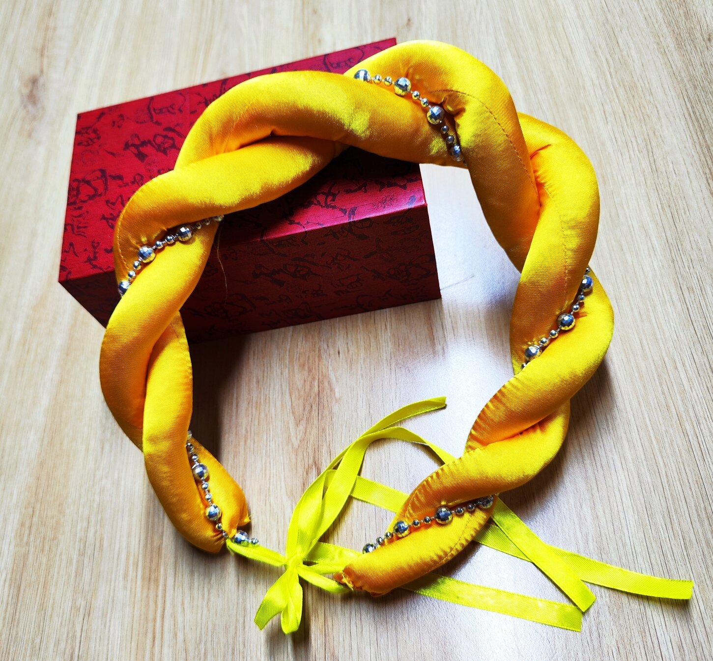 mấn đội đầu