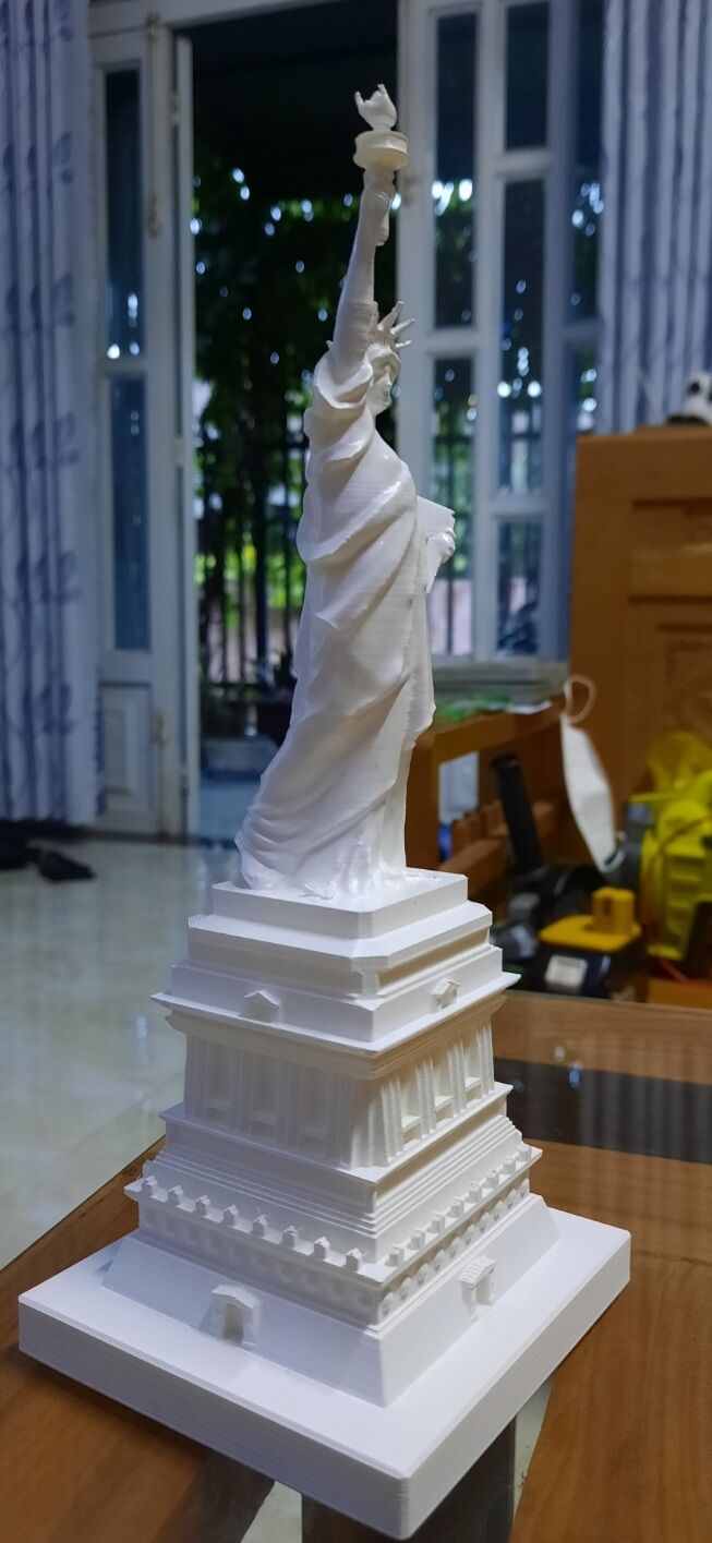 Tượng Nữ Thần Tự Do.