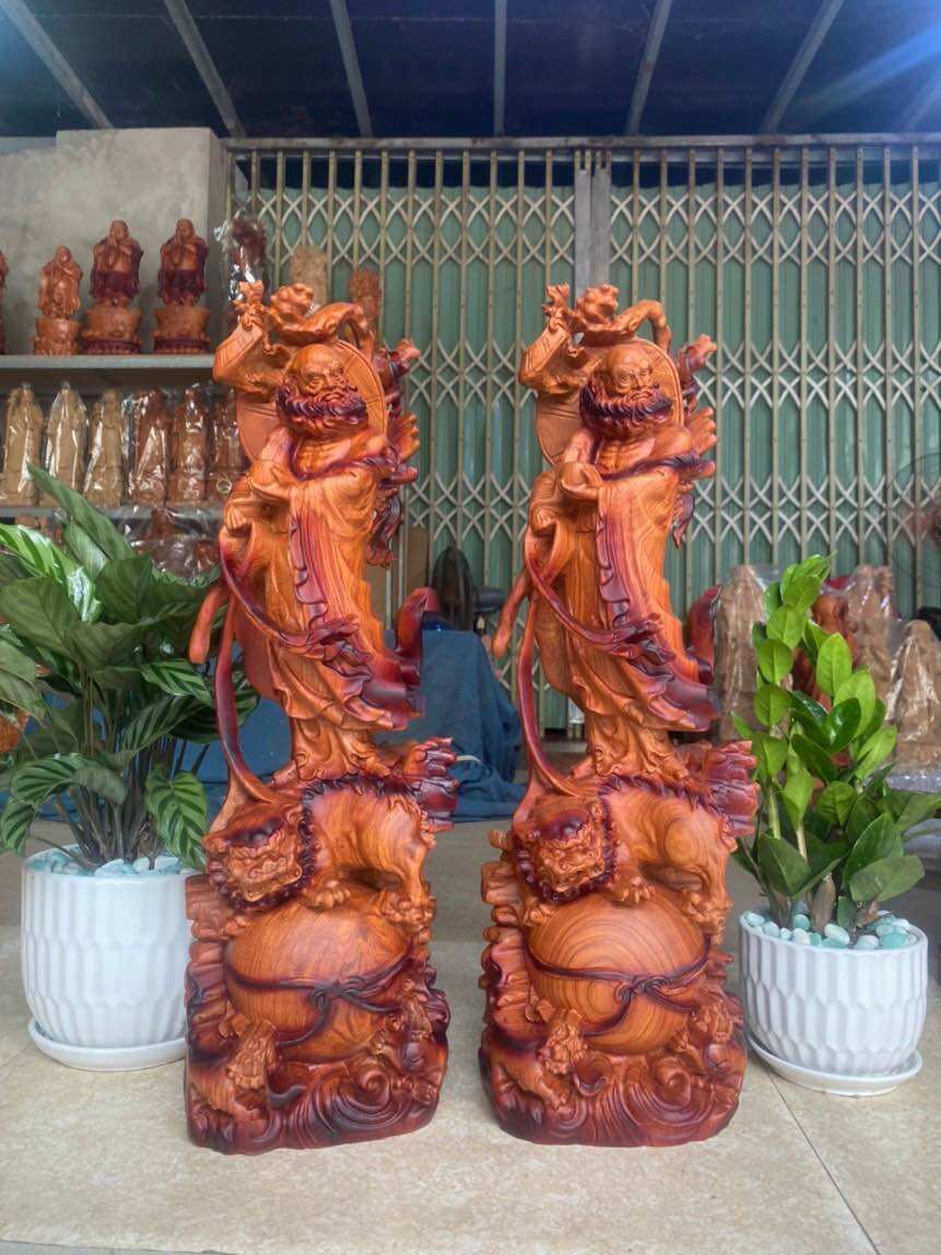 Tượng Đạt Ma Tam Lân gỗ Hương