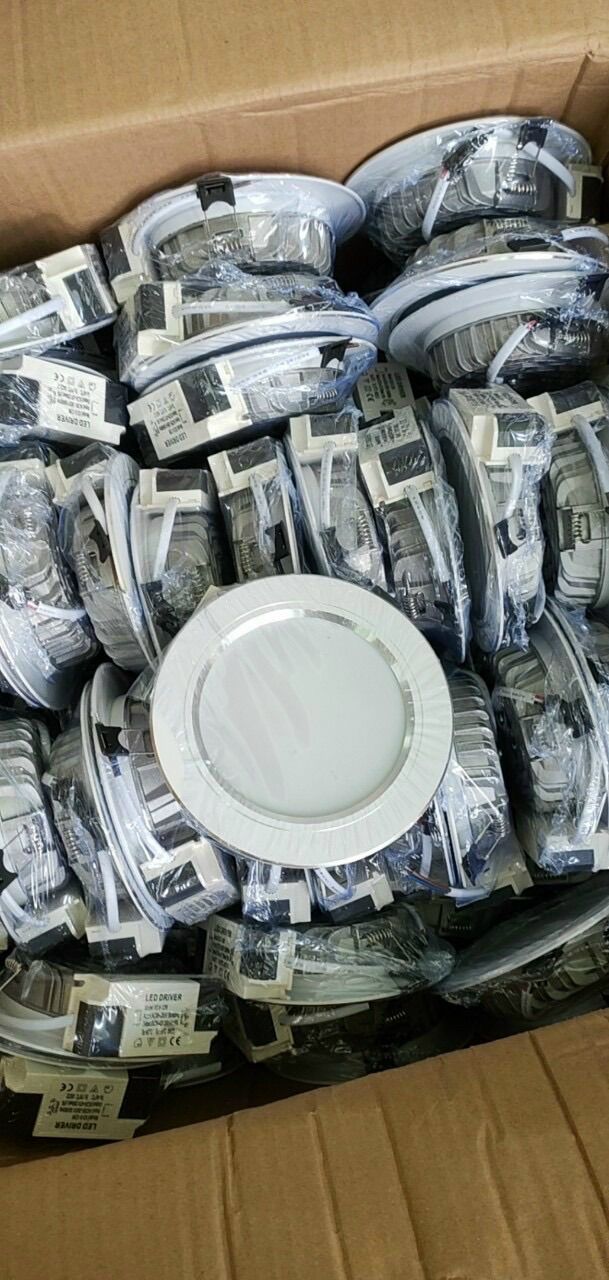 Đèn âm trần 7W - 3 chế độ màu - Phi 90 - Bảo hành 2 năm- đèn downlight 7w