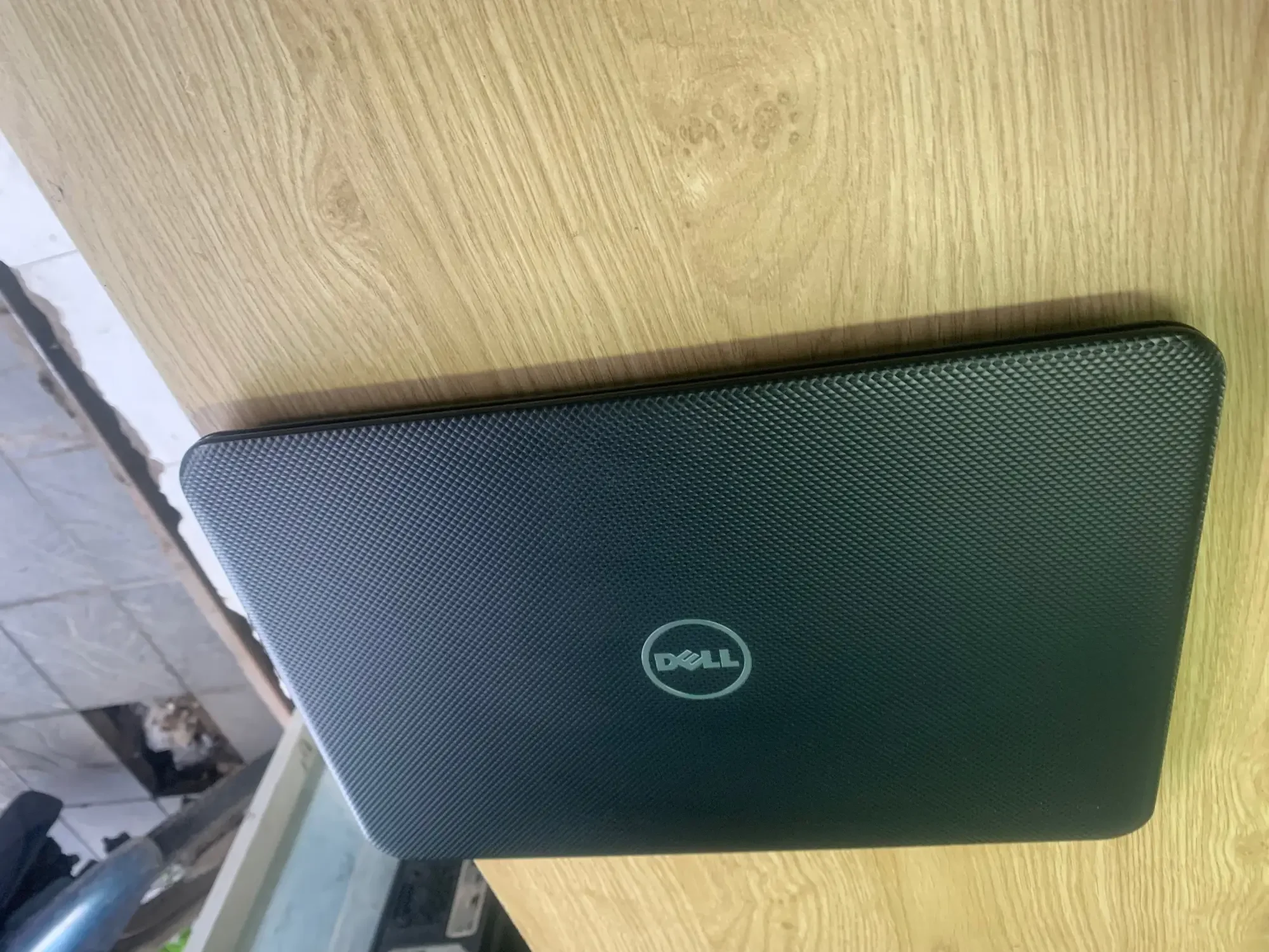 Laptop Dell 3537 Chip 2955U Ram 4gb Ssd 120gb màn 15,6 fui phím