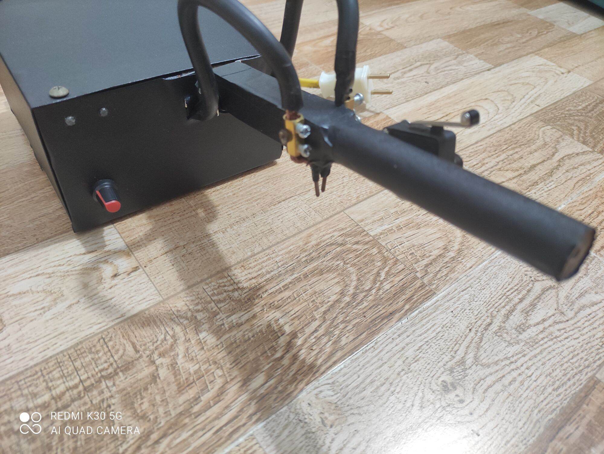 Máy hàn cell pin 18650 dùng điện 220V - Tay hàn cân lực