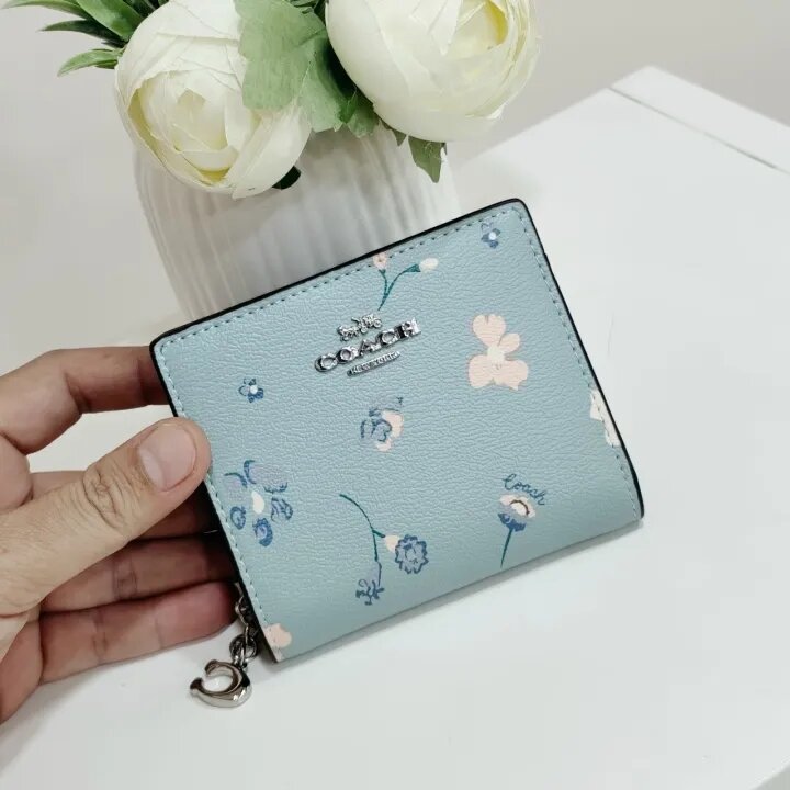 VÍ C*OACH SNAP WALLET HỌA TIẾT SIÊU CƯNG