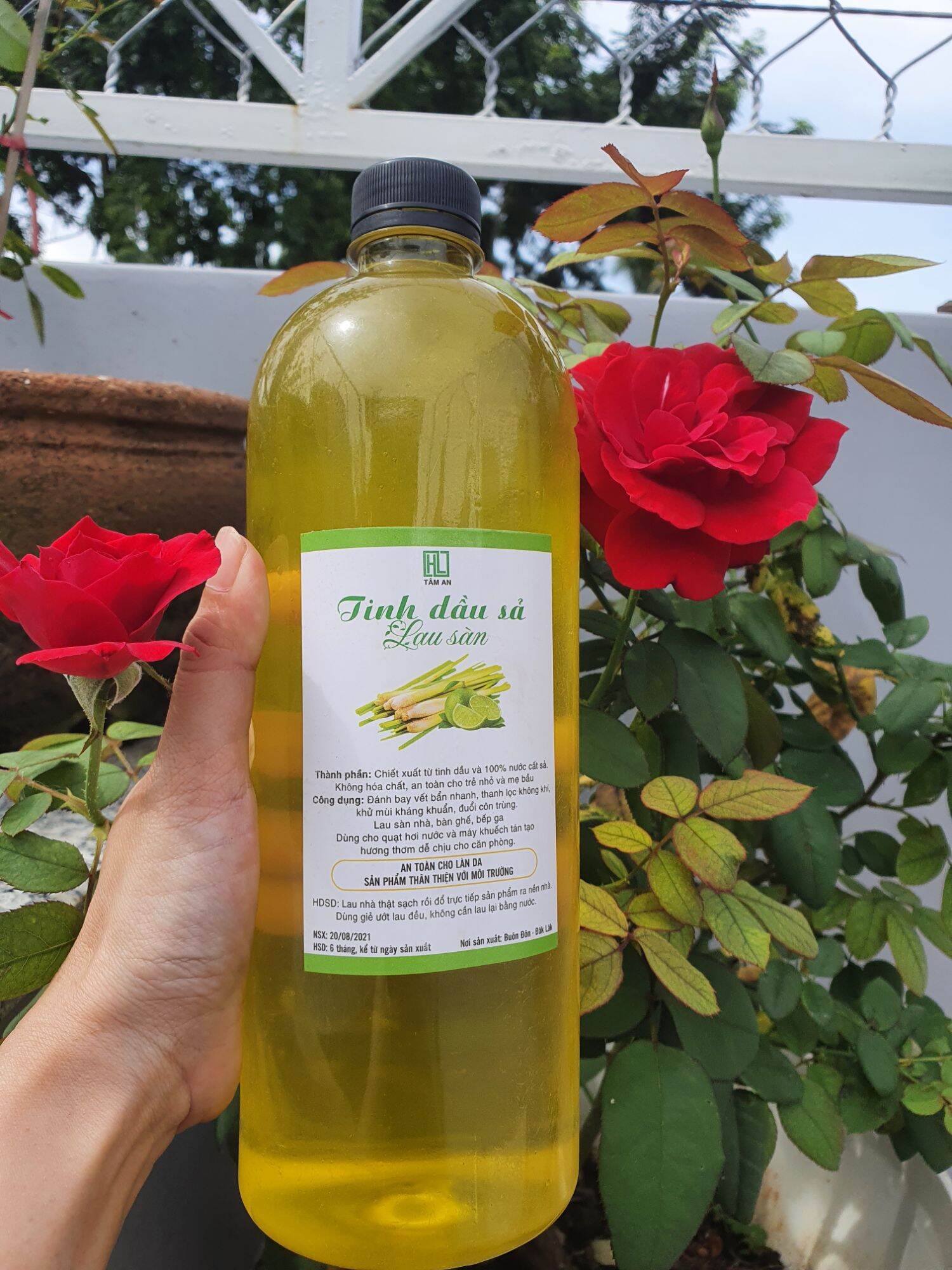 Tinh dầu sả chai 1 lít