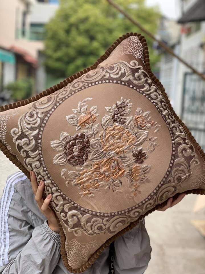 GỐI TỰA TÂY ÂU HOÀNG GIA