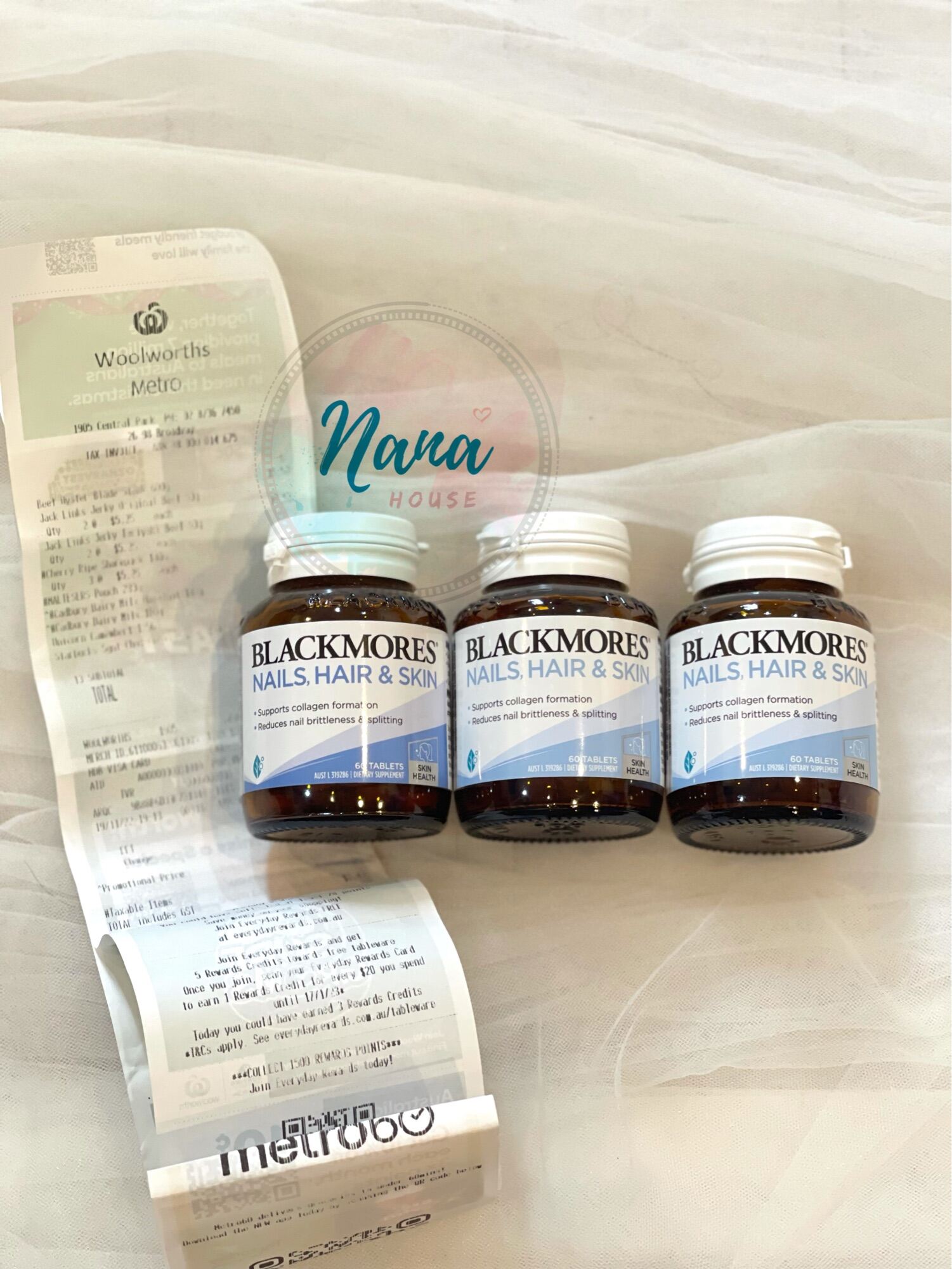 Viên uống đẹp da tóc móng Blackmores Nails Hair Skin 60 viên Úc