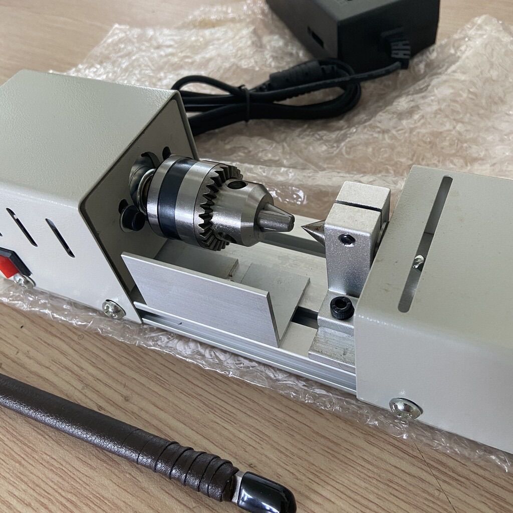 Máy tiện gỗ mini - Máy tiện hạt gỗ