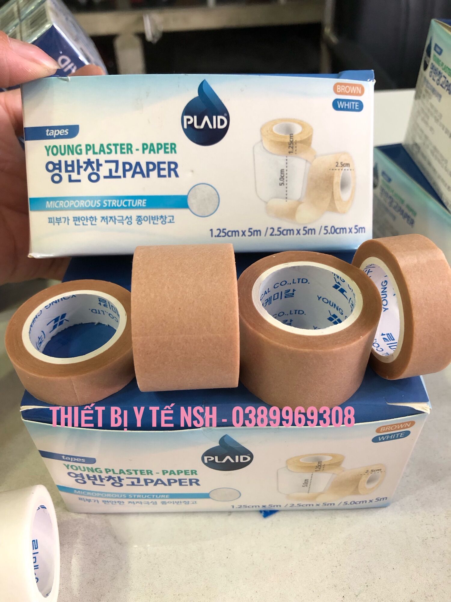 ✅ Băng keo cuộn giấy dính y tế màu nâu da PLAID Hàn Quốc 1,25cm x 5m, 2,5cm x 5m , Băng keo giấy Y tế, Thẩm mỹ màu da màu nâu PLAID Băng dính giấy y tế PLAID thẩm mỹ định hình mũi,cằm,ngực sau phẫu thuật không gây kích ứng màu nâu da