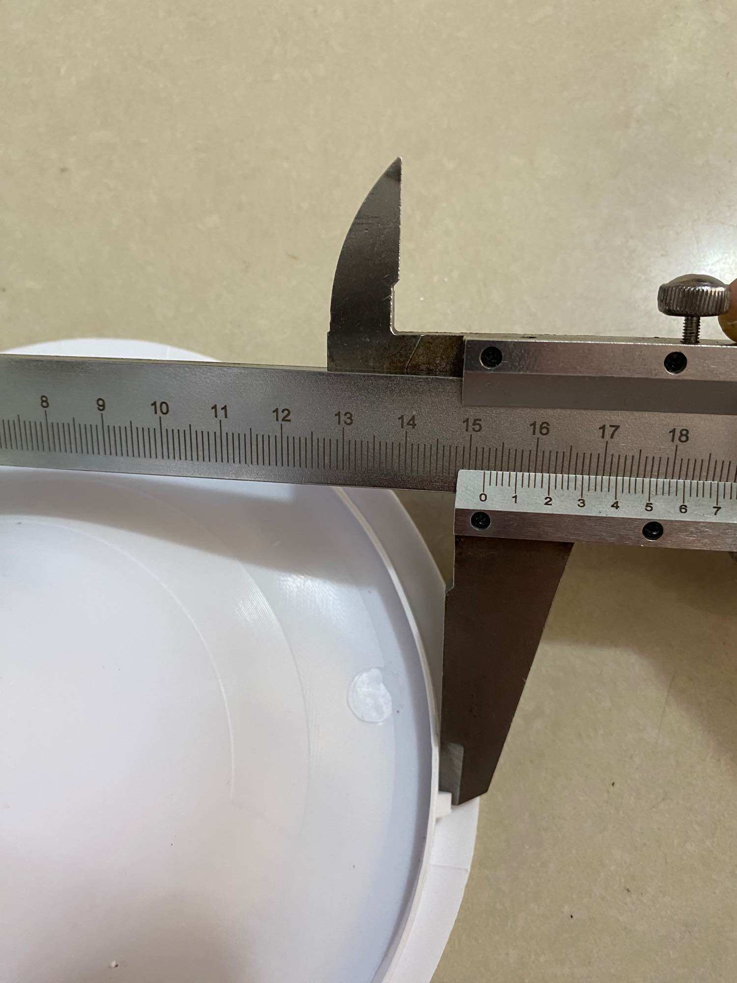Phễu úp bình cây nước nóng lạnh 16,8cm