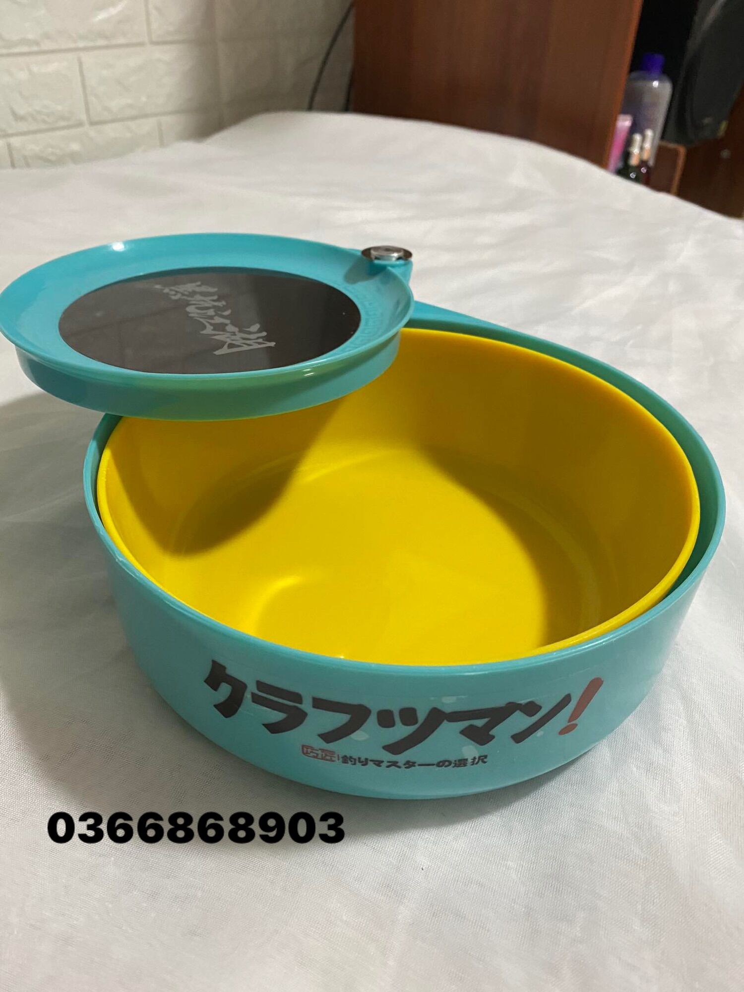Khay mồi câu đài màu xanh vàng