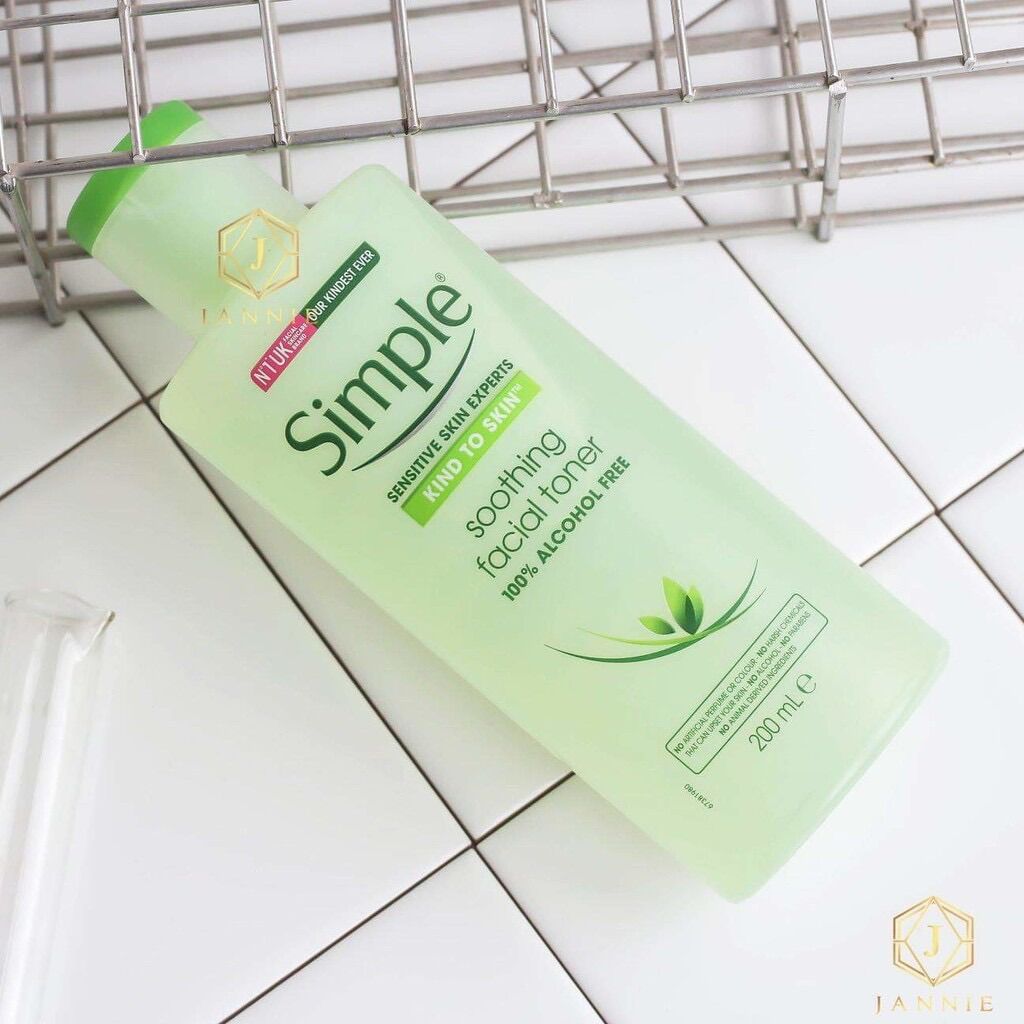 Nước tẩy trang simple cho da dầu nhờn mụn