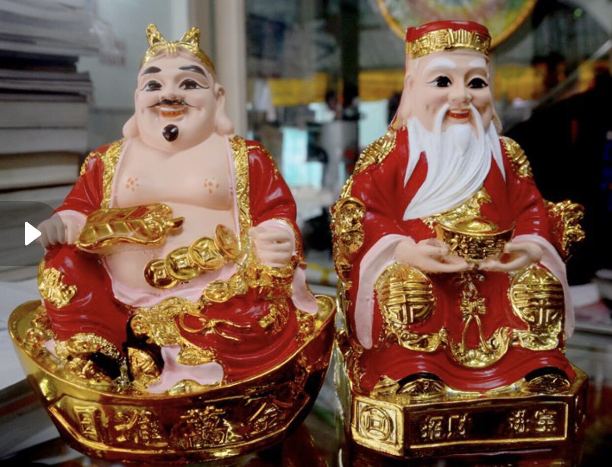 Bộ tượng hai ông Thần Tài Thổ Địa áo đỏ -20cm