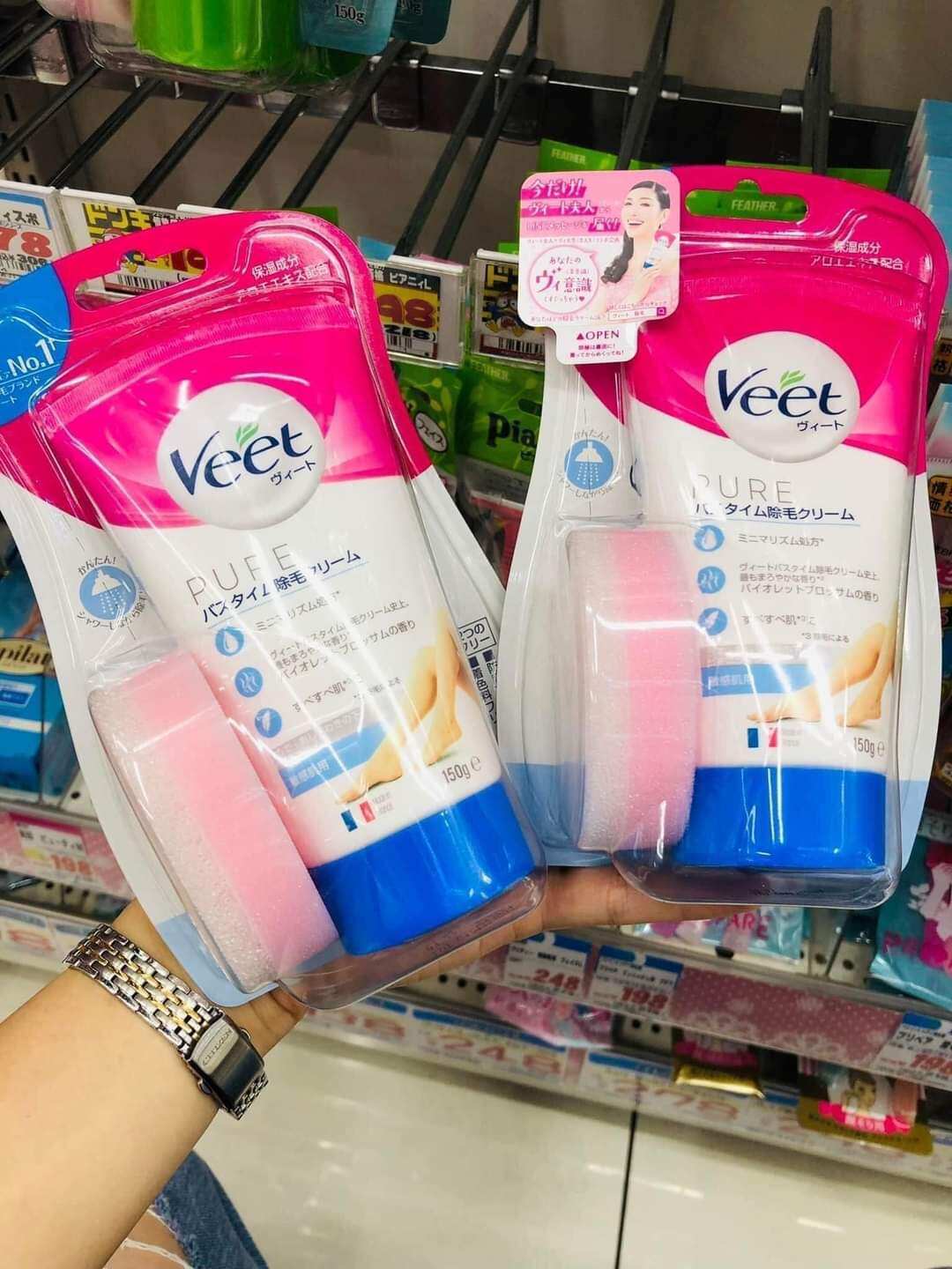 [Tặng kèm bông] Kem Tẩy Lông Veet Nhật Bản Naturals In Shower Hair Removal Cream Sensitive Pure White 150g giúp làn da luôn láng mượt và mềm mịn