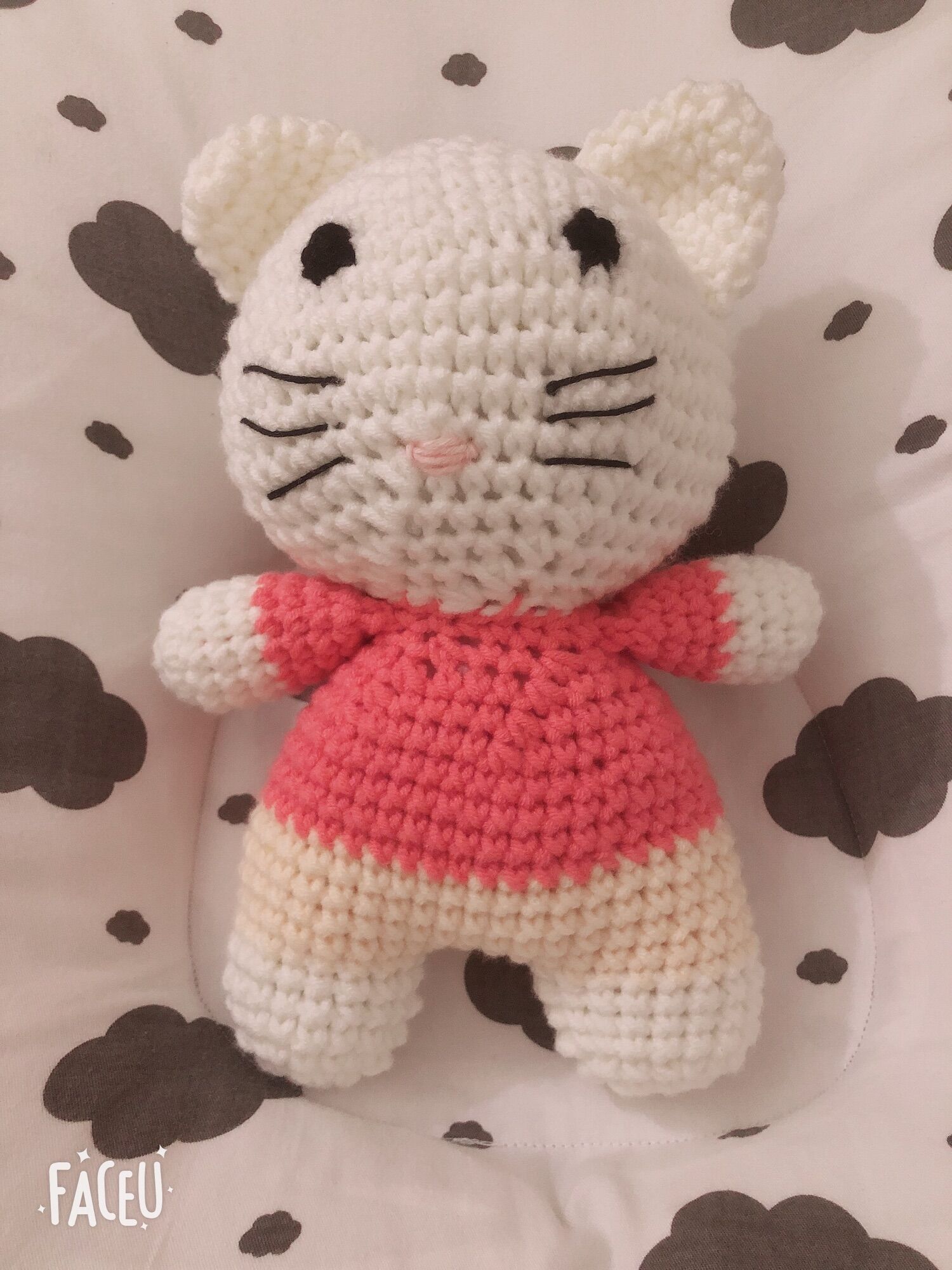 Mèo kitty bằng len cao cấp