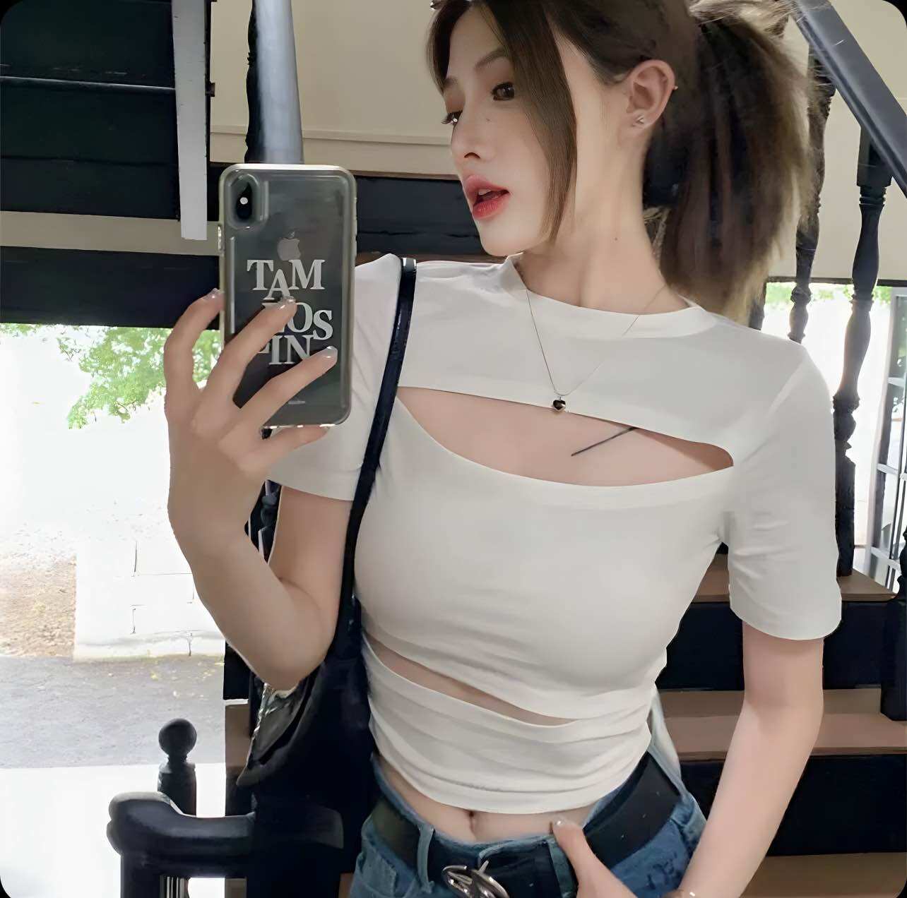 ÁO THUN CROPTOP KHOÉT NGỰC SEXYY