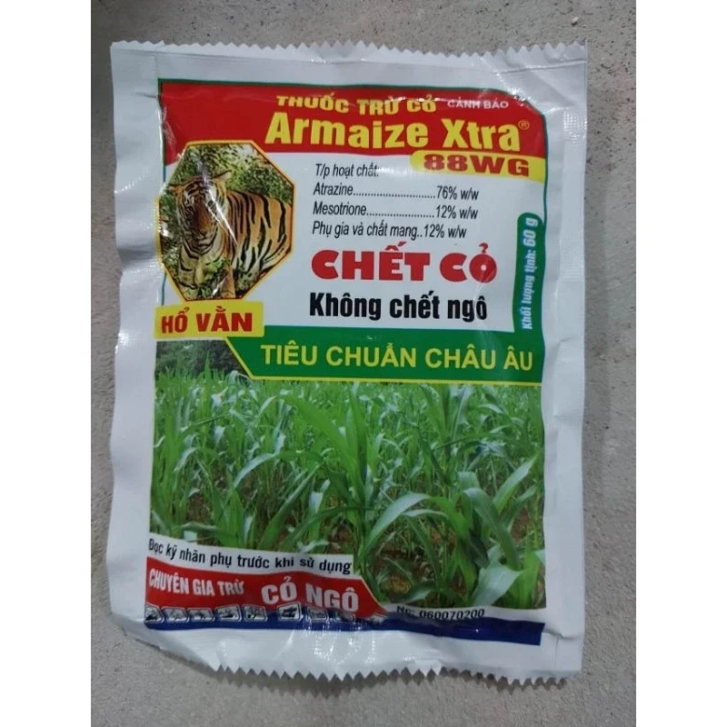 Thuỗc trừ cỏ trên cây ngô-mía -dứaphin trùm lên cây ngô mía dứa an toàn hiệu quả
