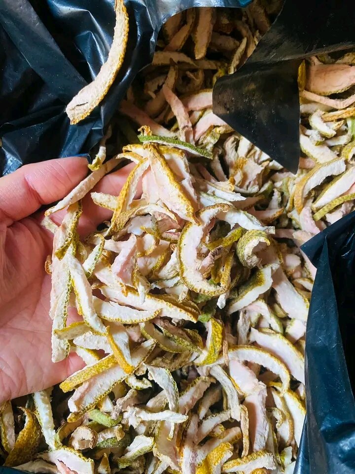 1kg Vỏ Bưởi thái lát phơi khô