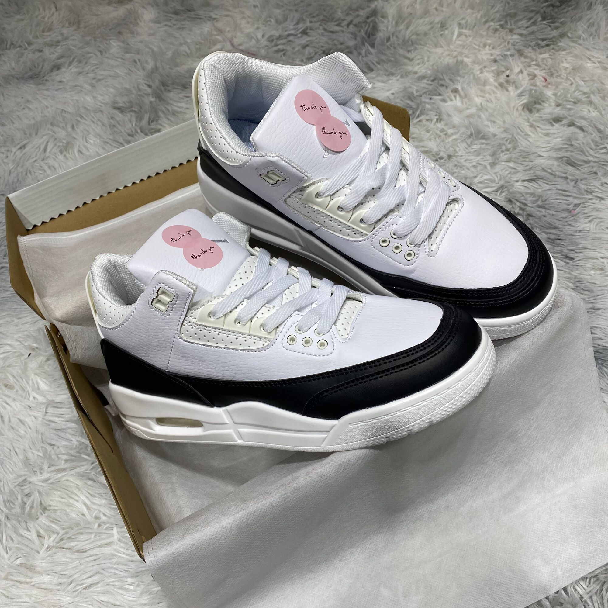 Giầy Jordan 3 trắng đen cao cấp fullbox