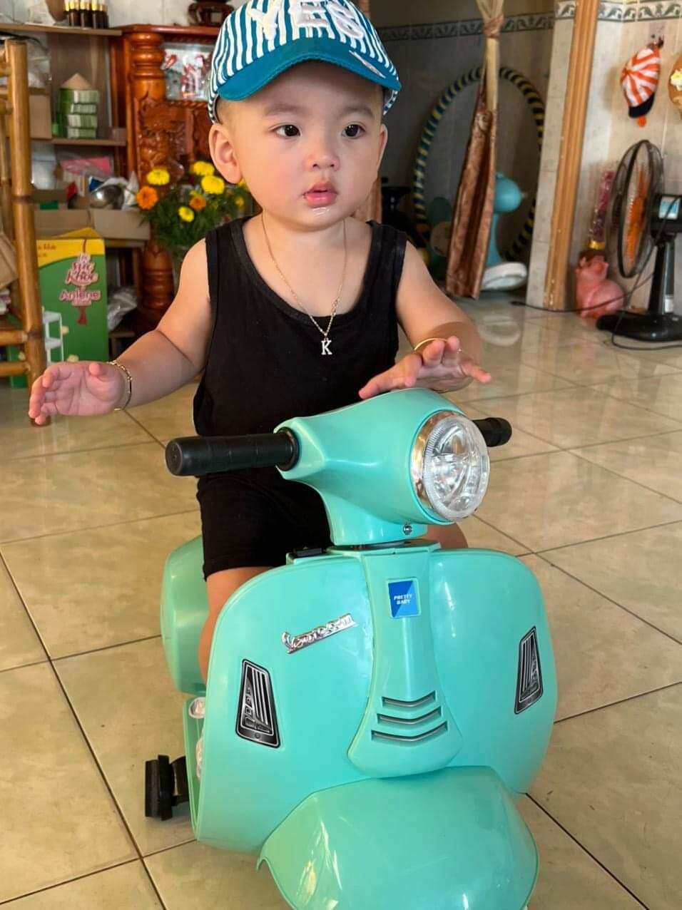 Xe máy điện vespa
