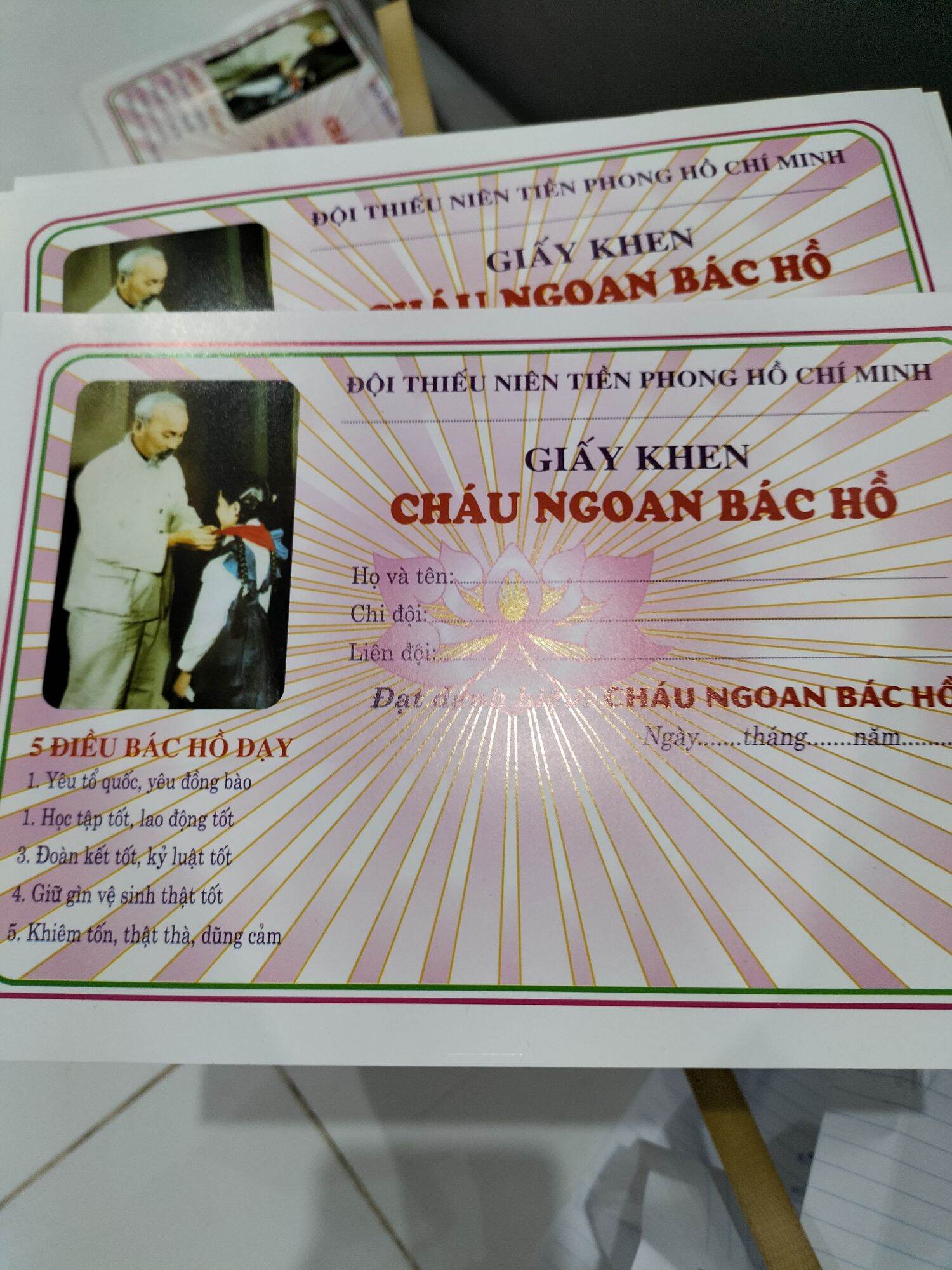 Giấy khen cháu ngoan bác hồ (500 cái)