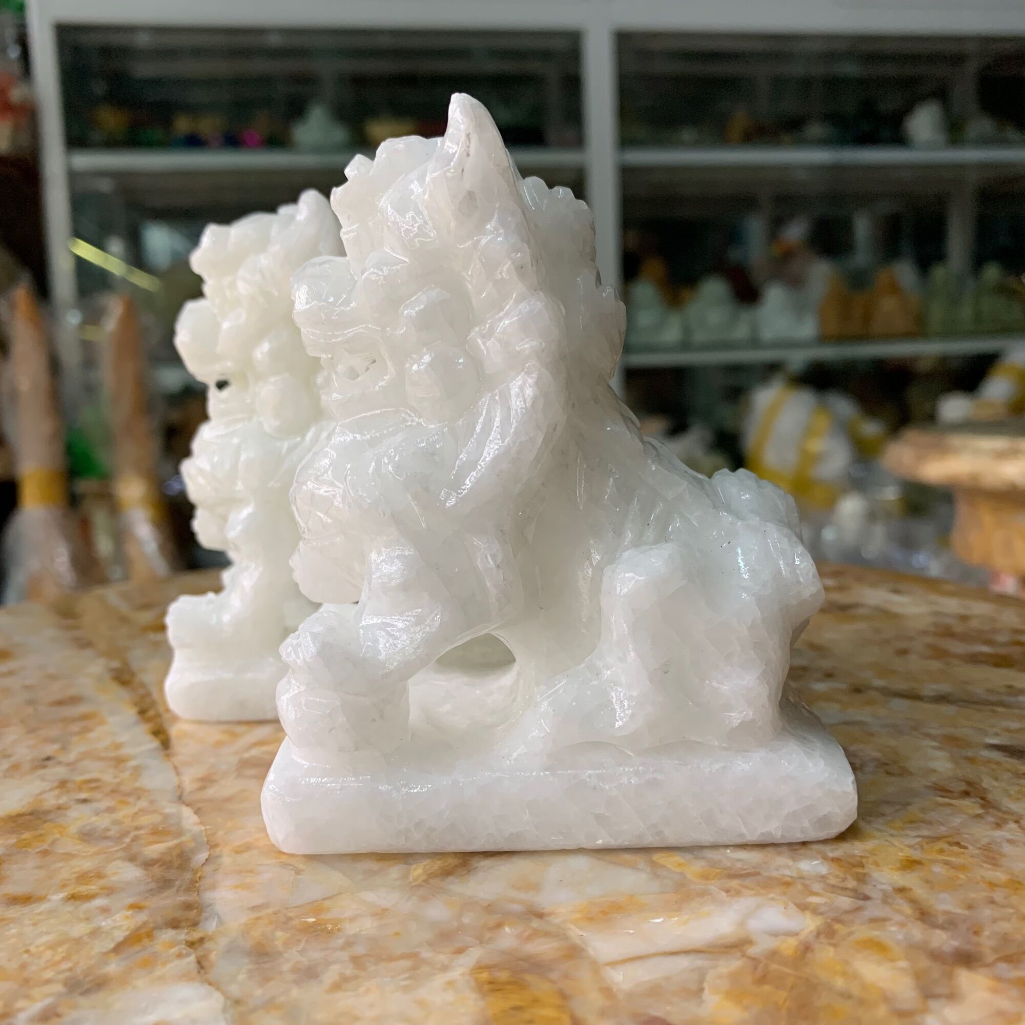 Cặp Kỳ Lân (Nghê) Phong Thuỷ Đá Cẩm Thạch Trắng - cao 10cm