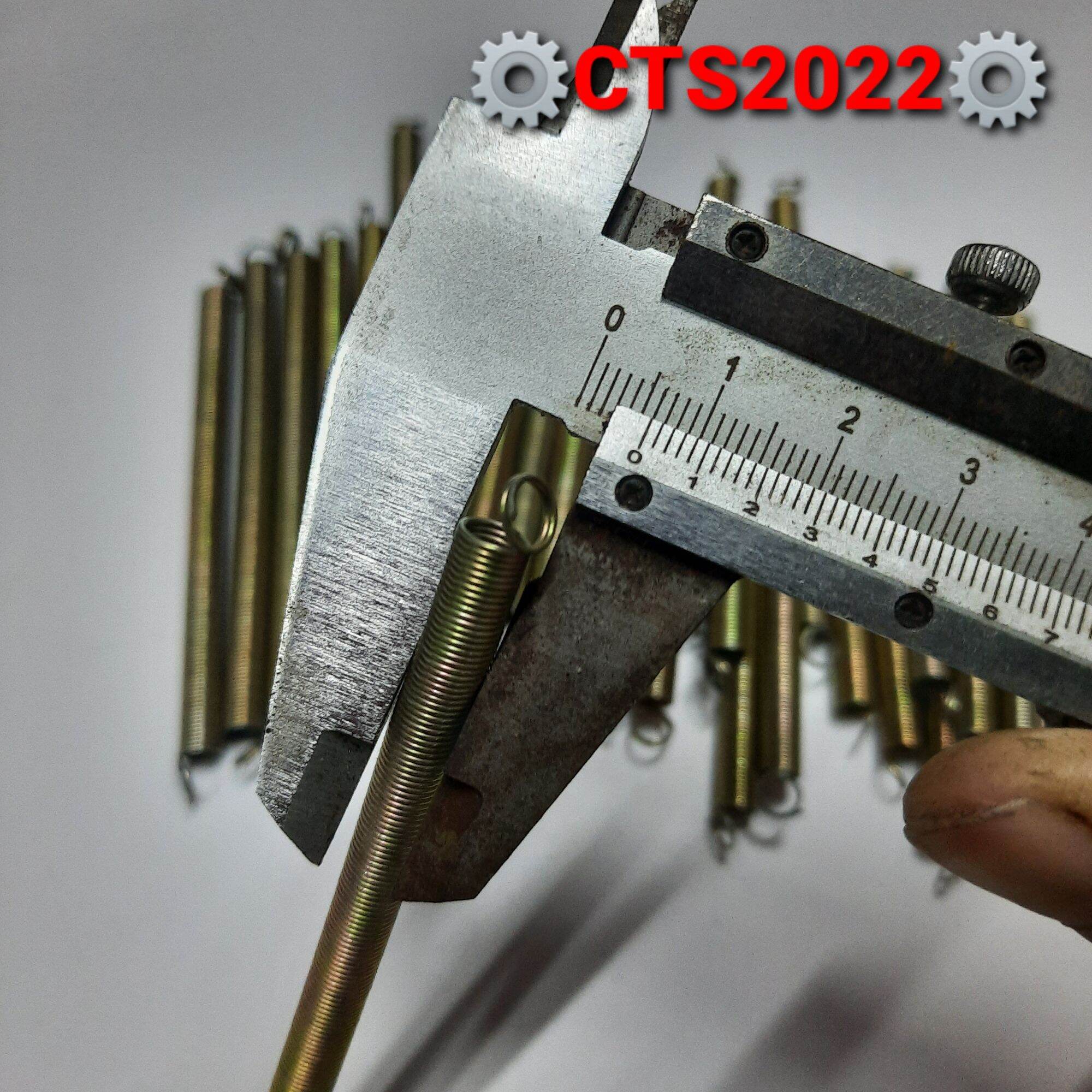 Lò xo kéo thép xi phi 5.5mm sợi 0.5mm