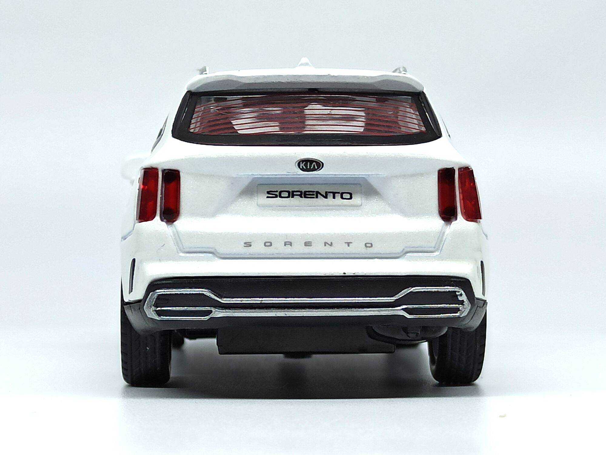 Mô hình xe Kia Sorento 2021 tỷ lệ 1/38