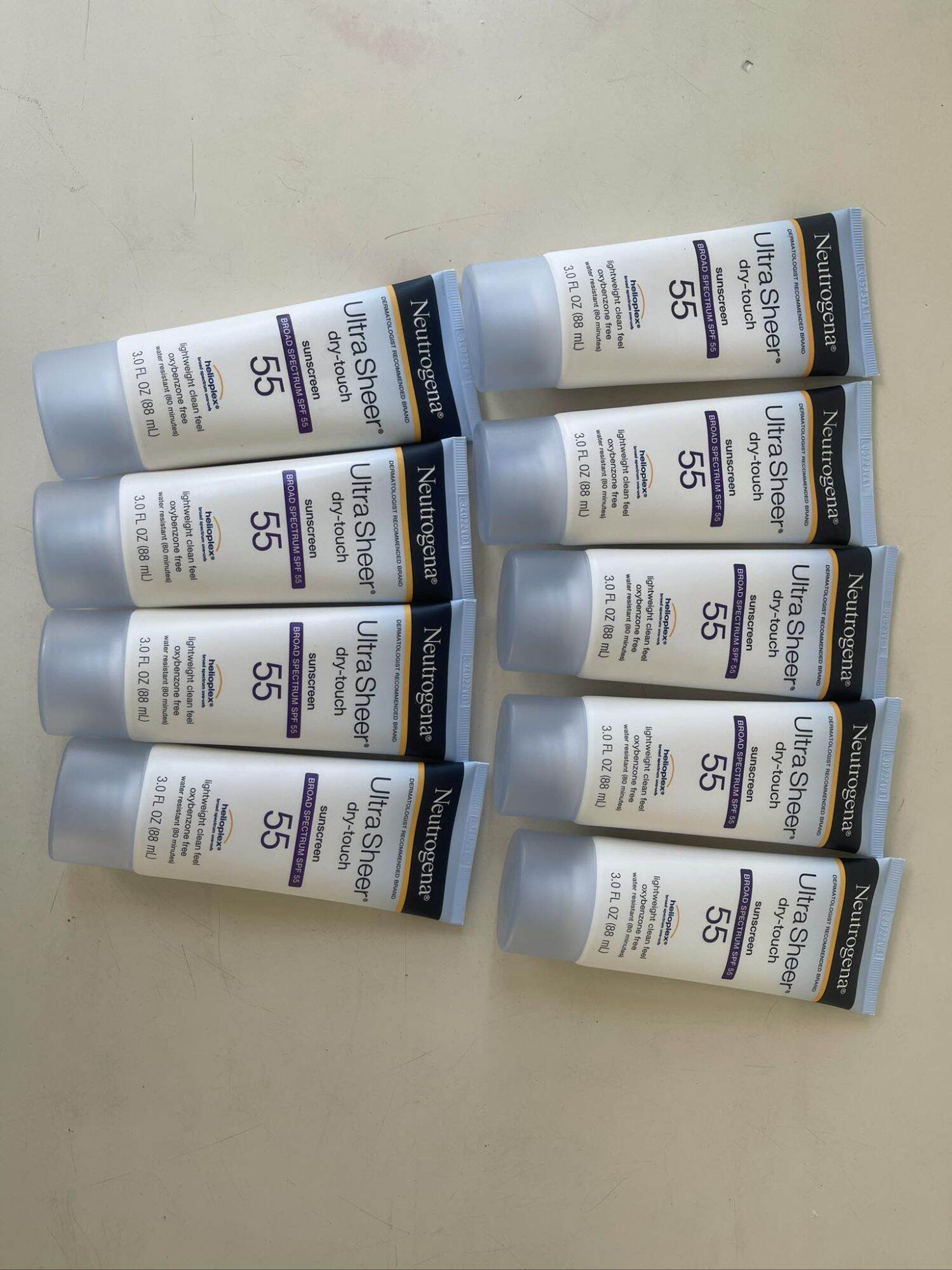Kem chống nắng Neutrogena SPF 55, dung tích 88ml.