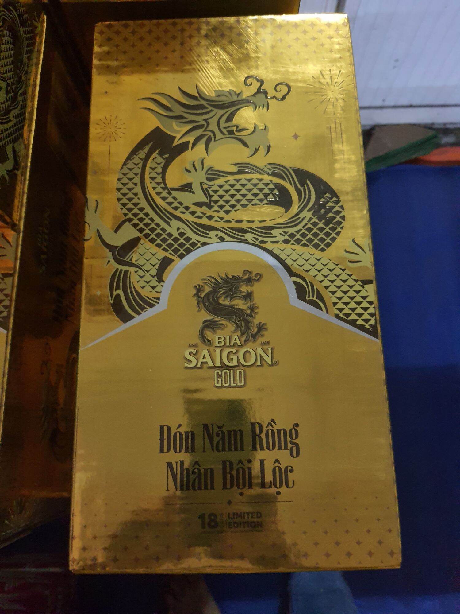 Thùng 18 lon bia sài gòn gold mẫu giới hạn x 330ml
