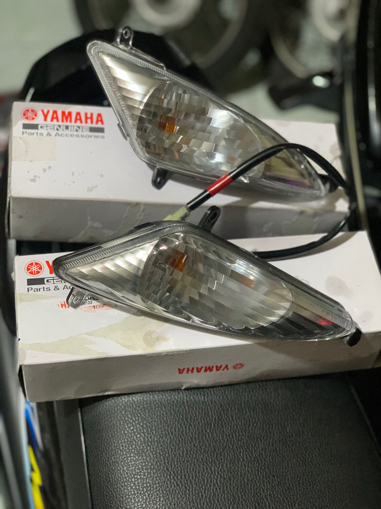 Cặp đèn xinhan trước mio nhỏ chính hãng yamaha