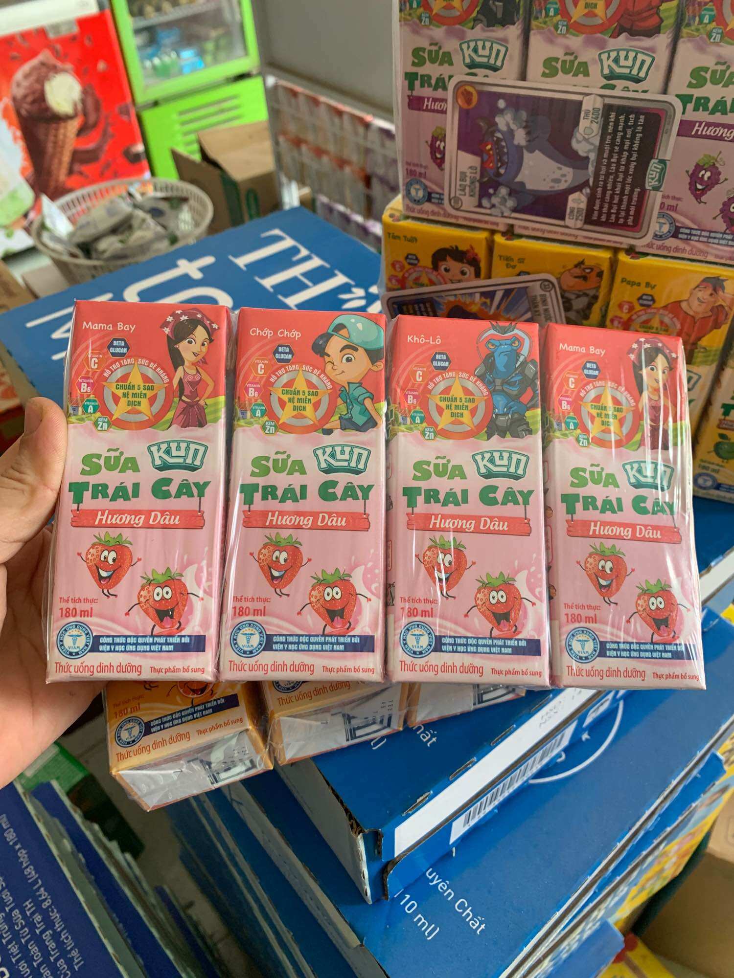 Sữa kun trái cây 180ml